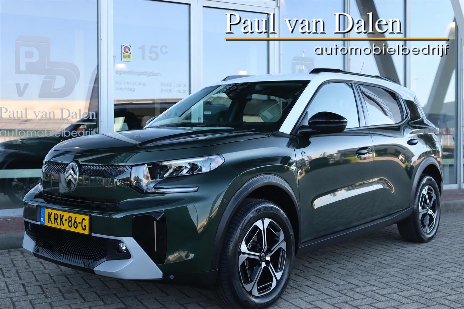 Citroen E-c3 Aircross EV 44kWh 113PK MAX Navi | Clima | Camera | Cruise | Two-Tone | Stoel/stuur/voorruitverw. | Carplay/Android | 17 Inch Lm | 2025 - voorkant
