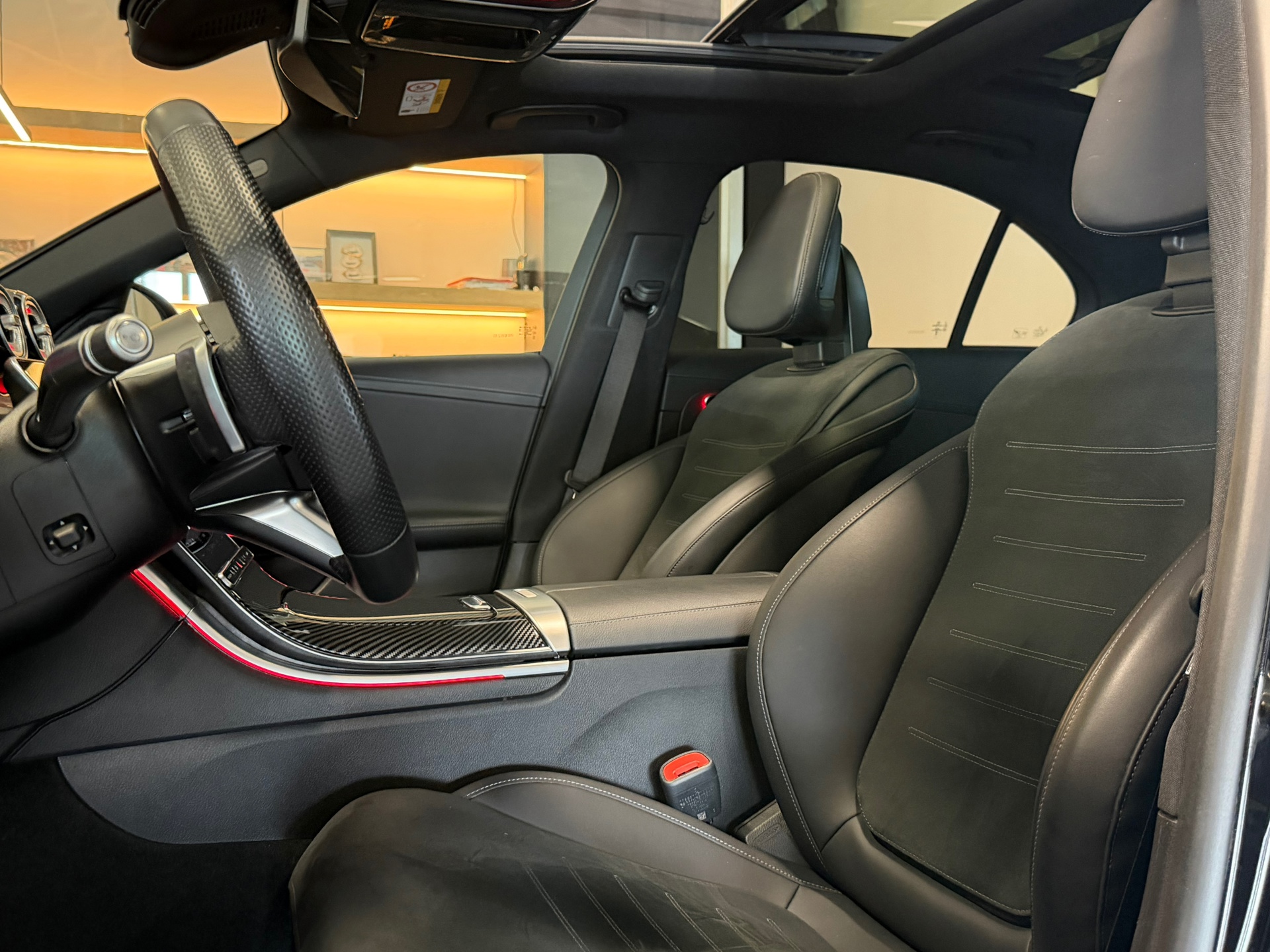 Foto van Mercedes-Benz C 300 E