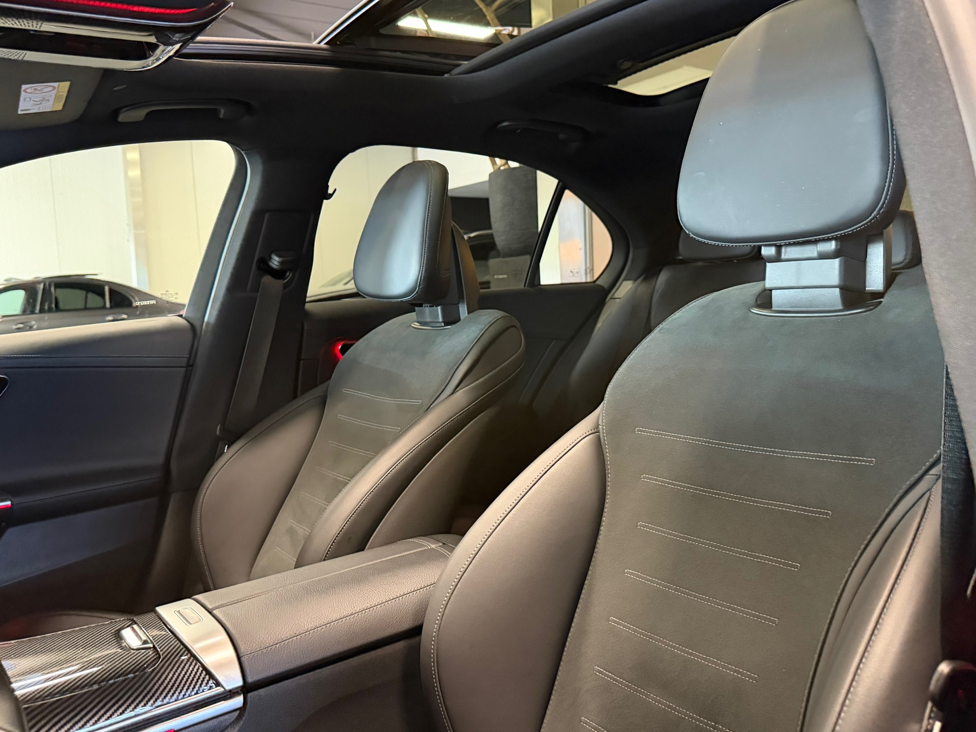 Foto van Mercedes-Benz C 300 E
