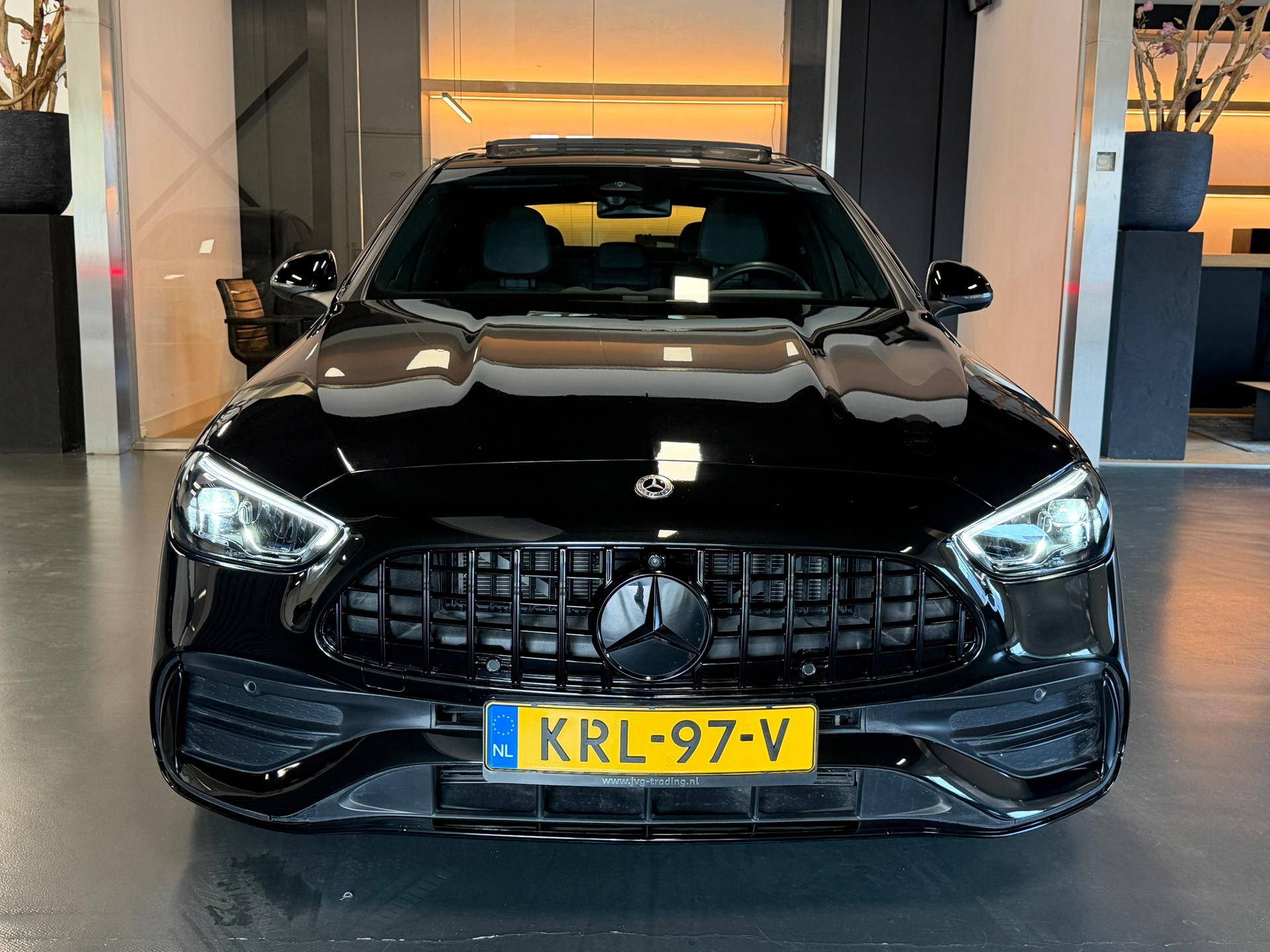Foto van Mercedes-Benz C 300 E