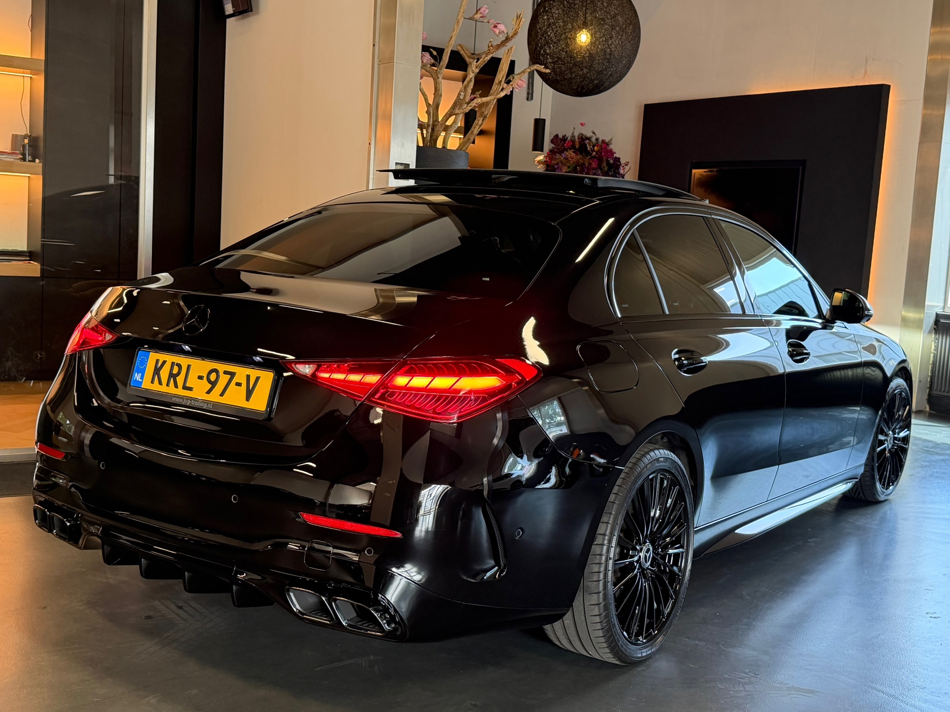 Foto van Mercedes-Benz C 300 E