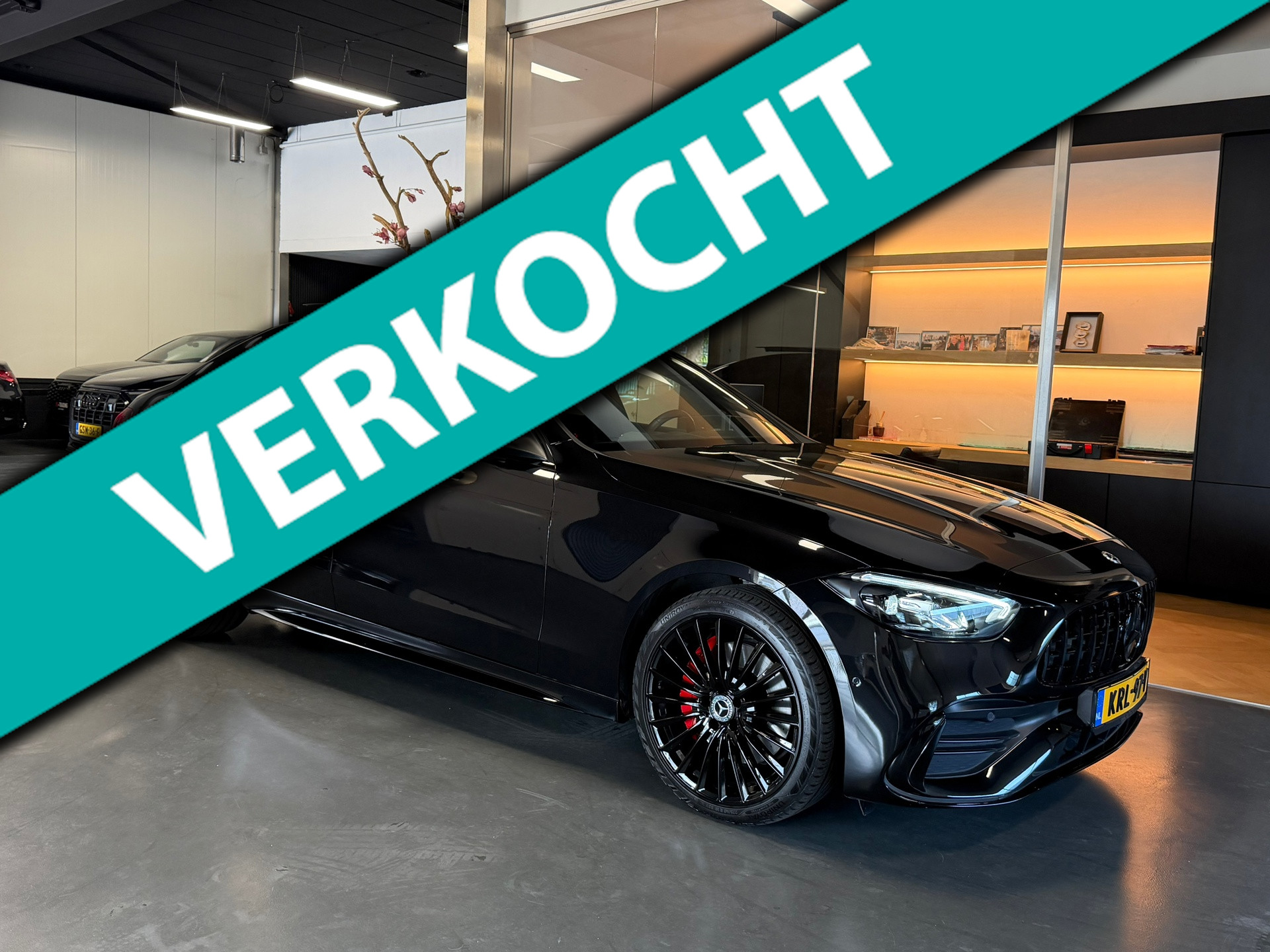 Mercedes-Benz C 300 E 300 e AMG Night Pano Memory 360Cam. VOL. 2023 - voorkant