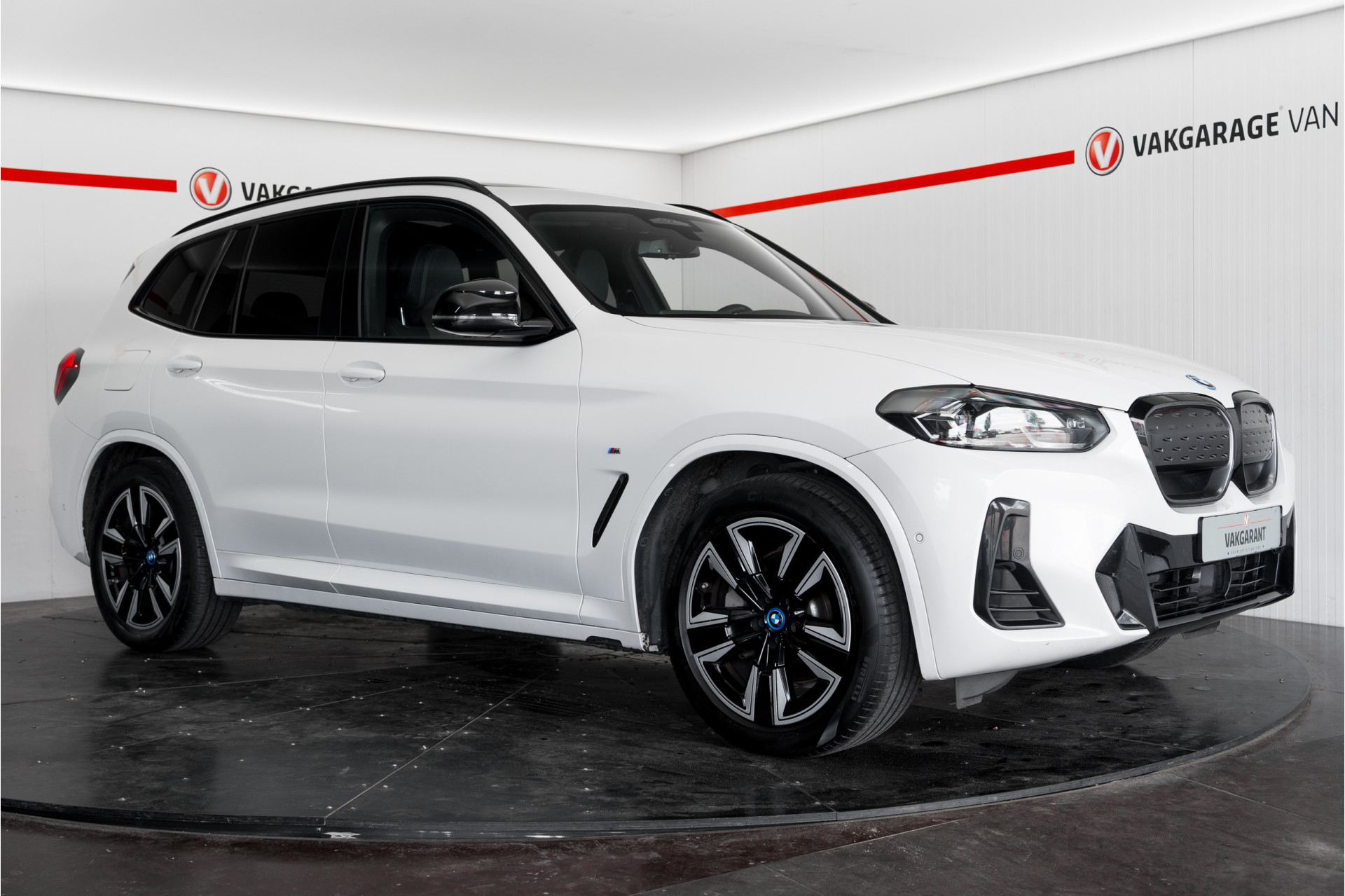 Foto van BMW Ix3