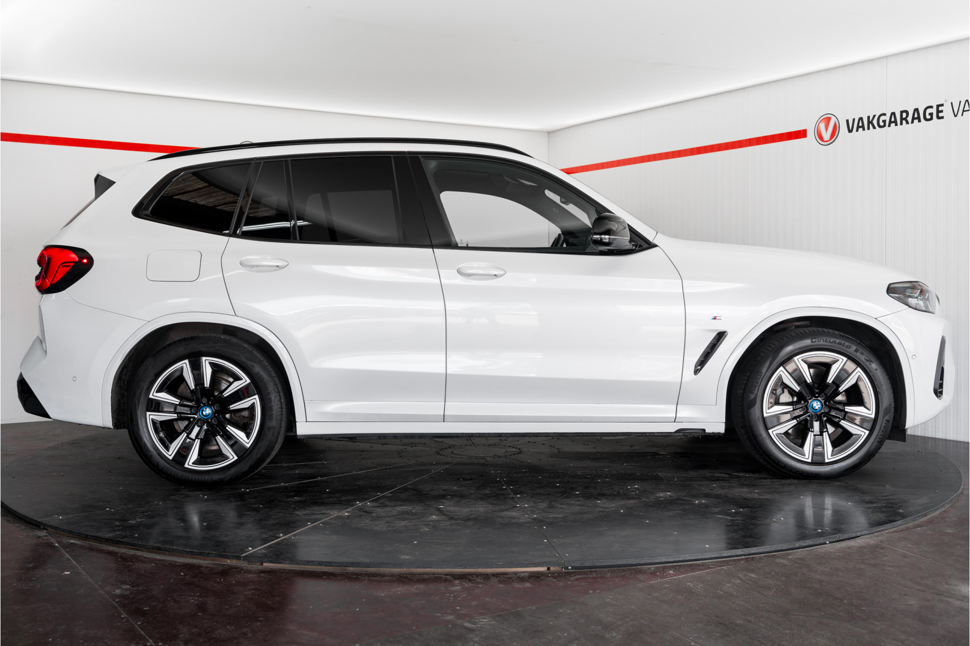 Foto van BMW Ix3