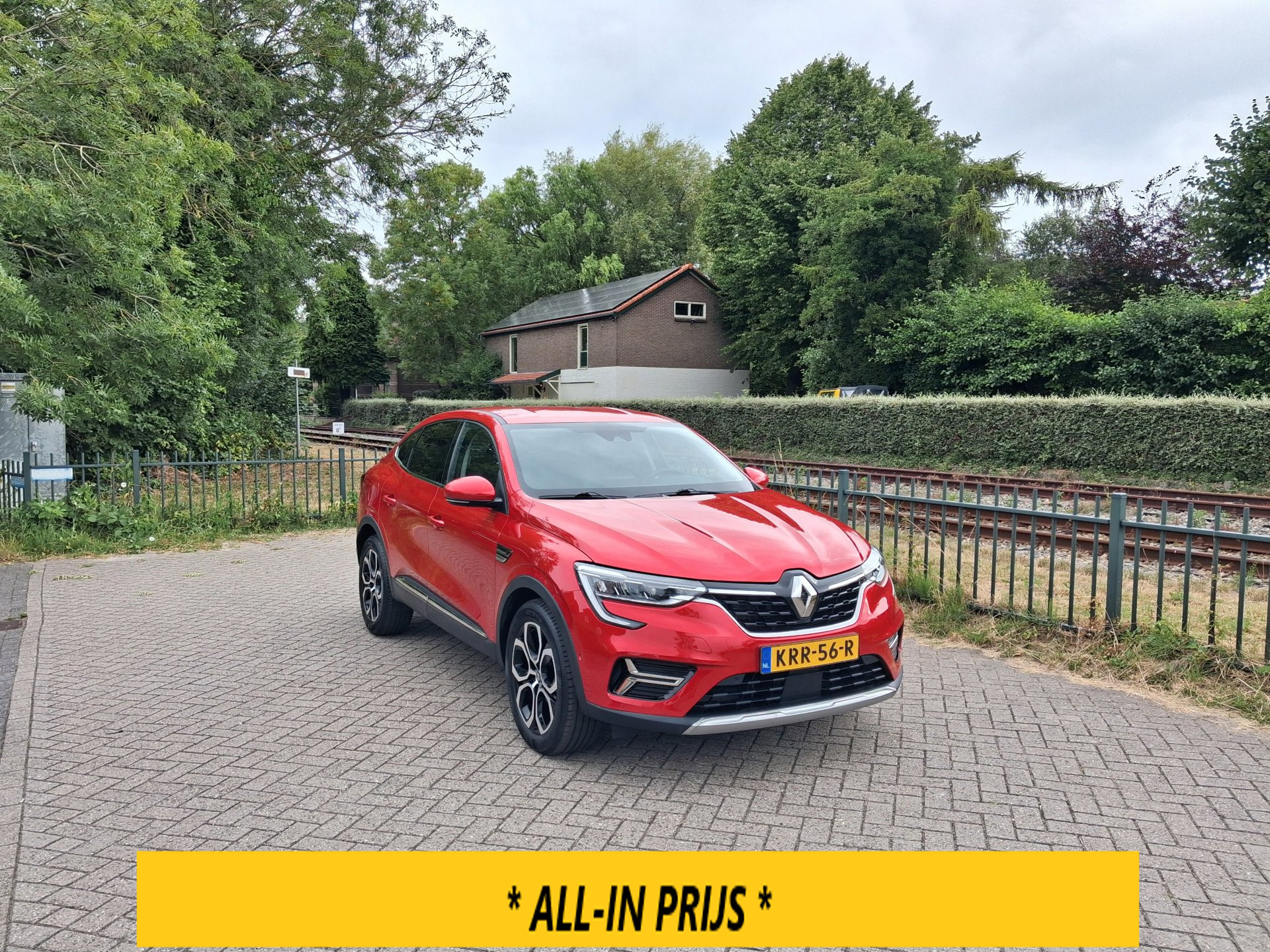 Renault Arkana / Megane Conquest (*) 1.3 TCe 140 mild h. Intens AUTOMAAT pack winter trekhaak lage KM! ALLINPRIJS 2021 - voorkant