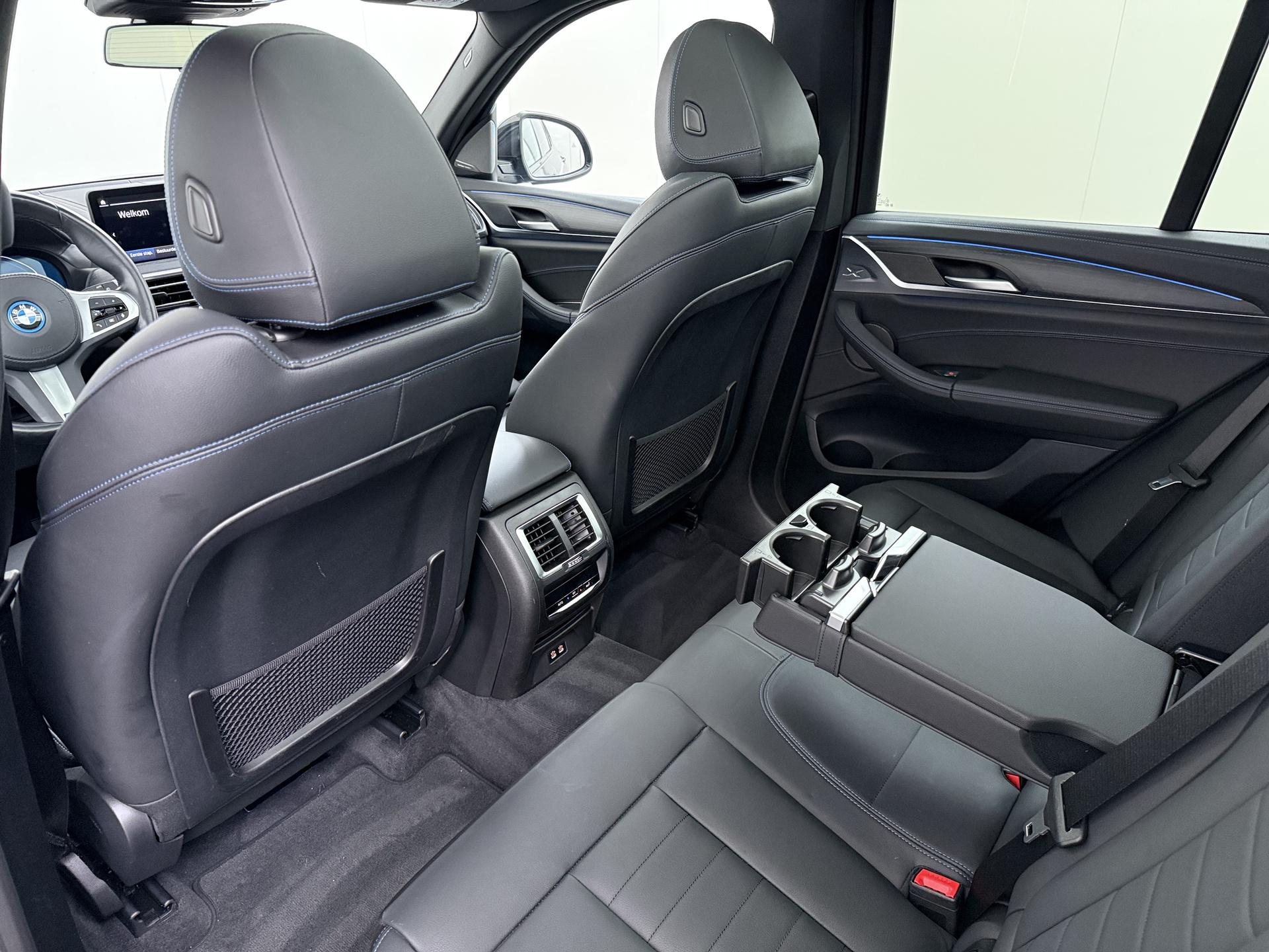 Foto van BMW Ix3