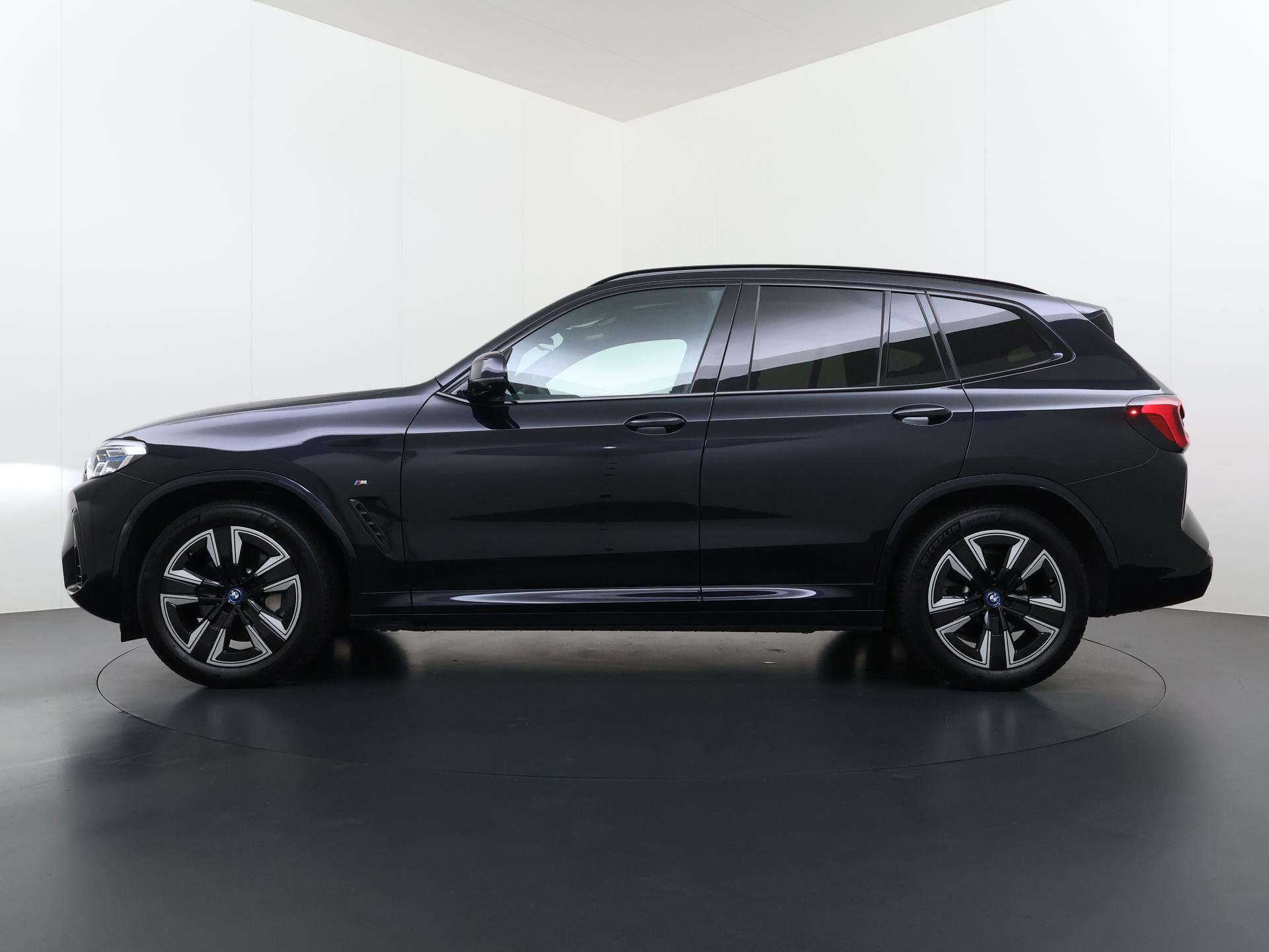 Foto van BMW Ix3
