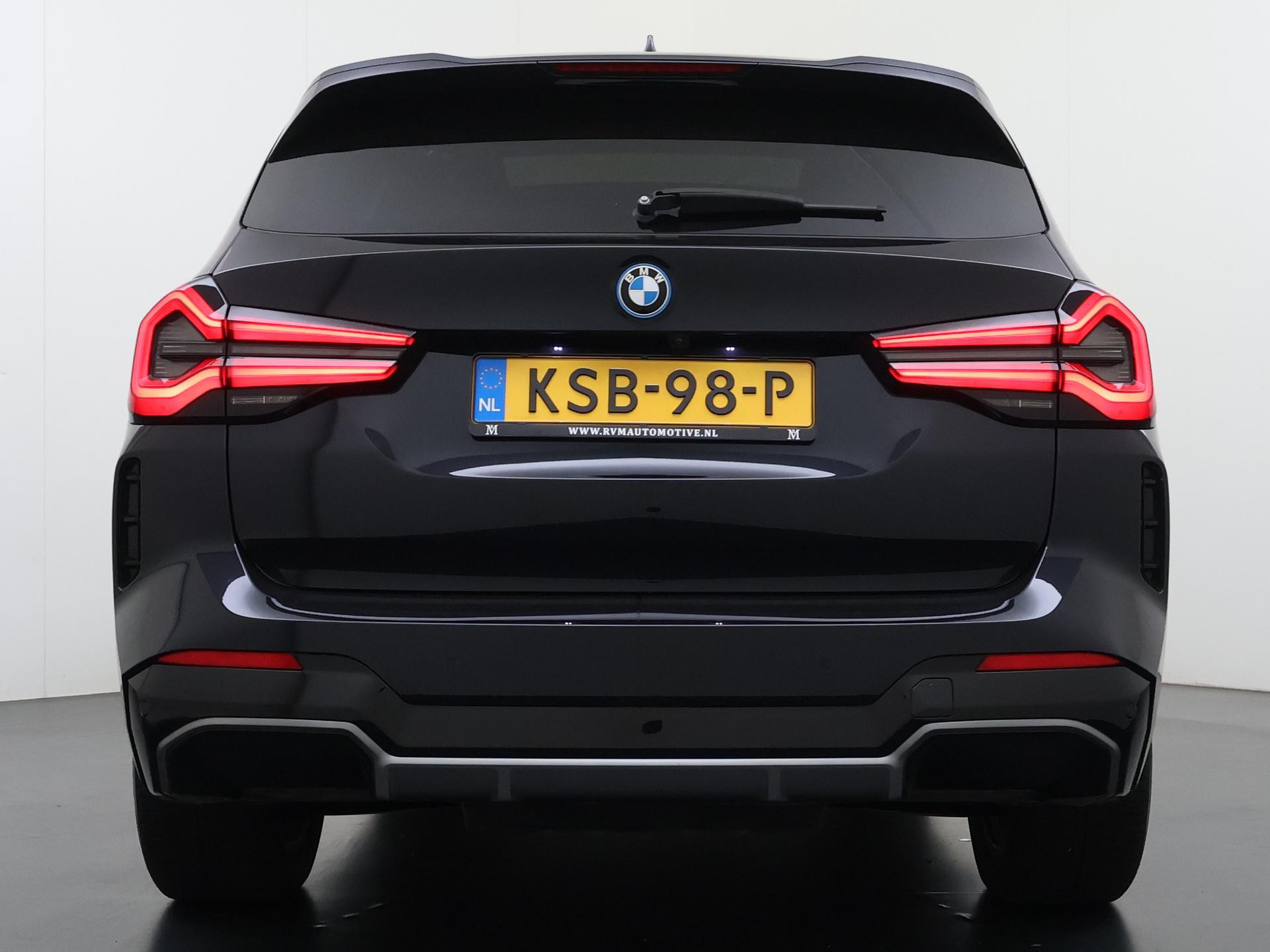 Foto van BMW Ix3