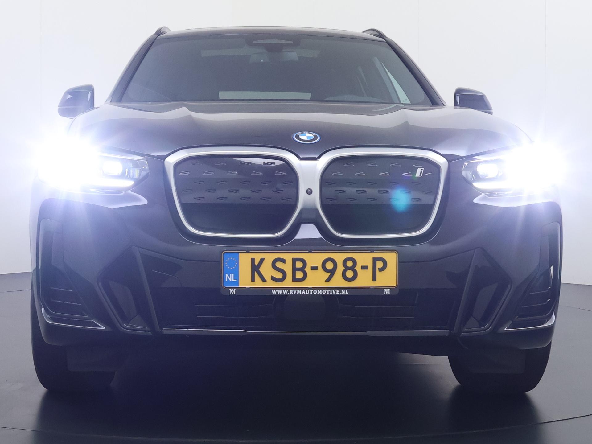 Foto van BMW Ix3
