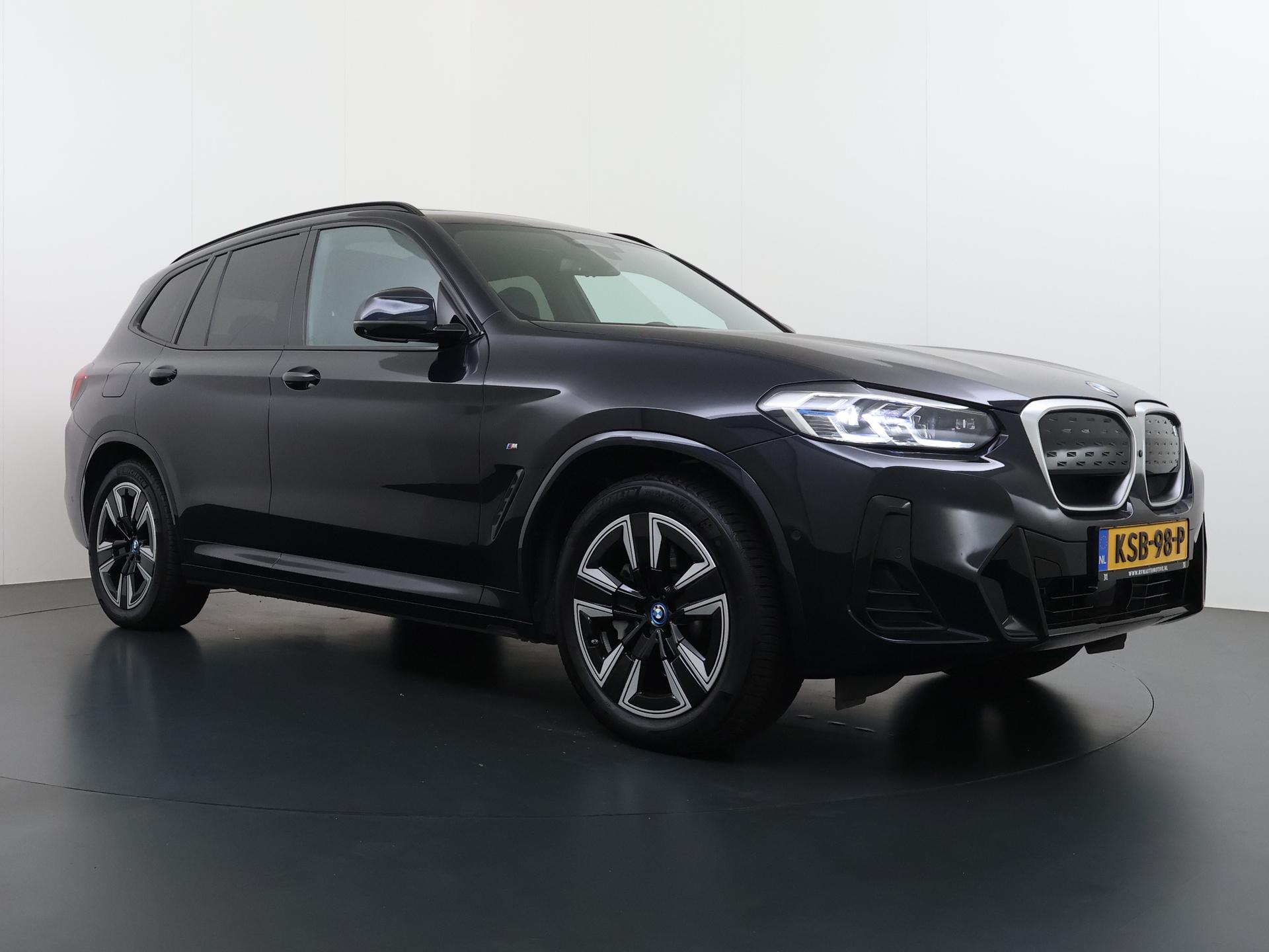 Foto van BMW Ix3