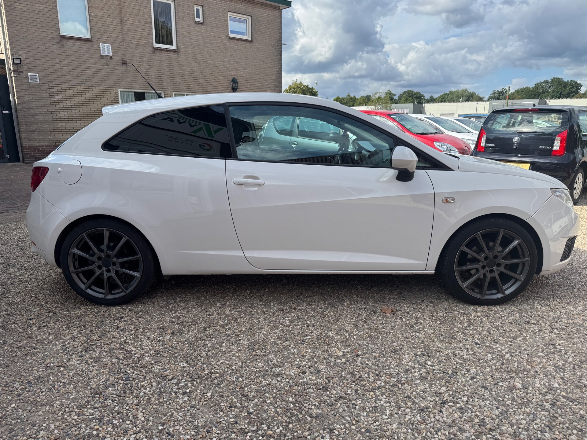 Foto van Seat Ibiza SC
