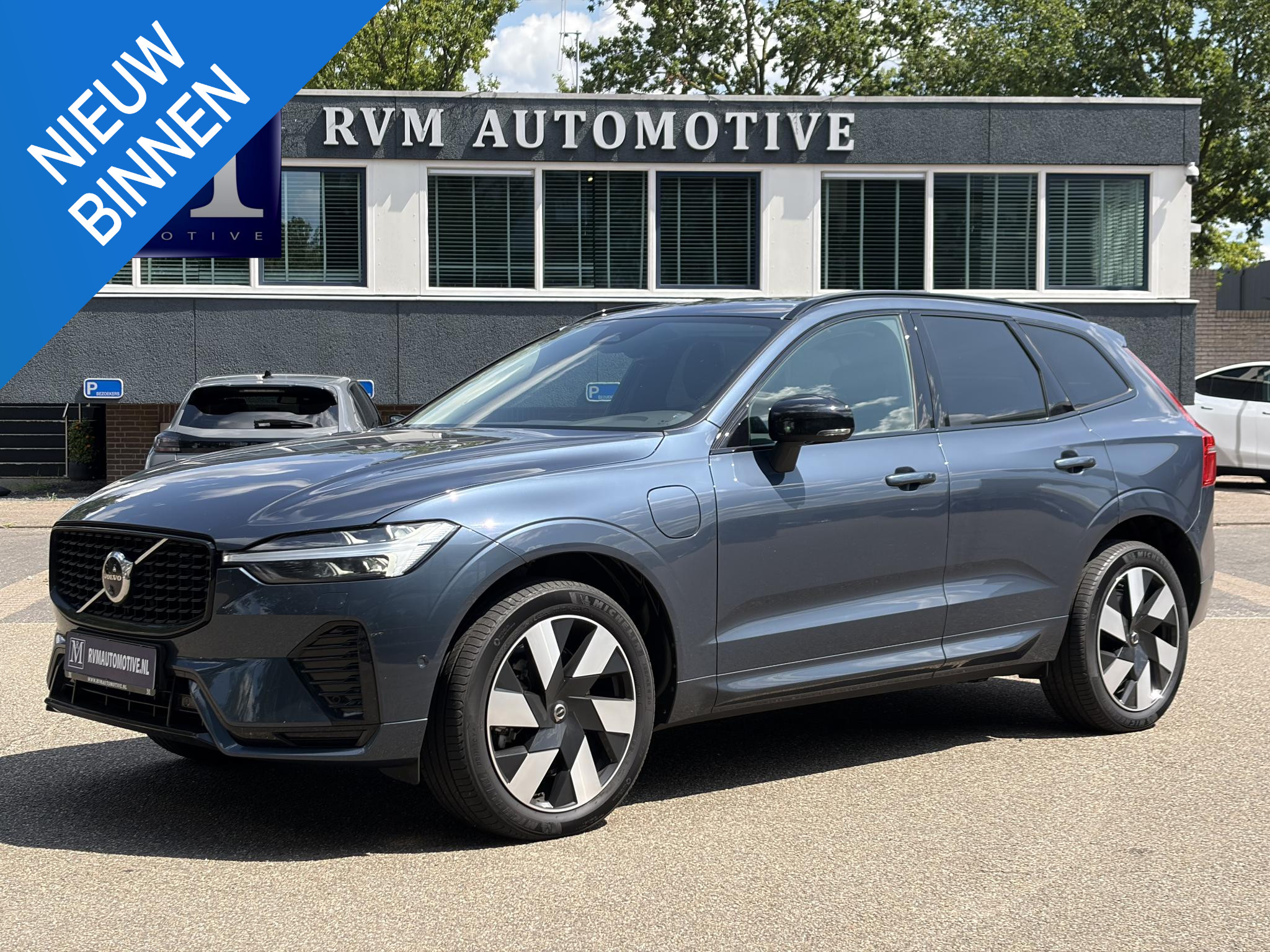Volvo Xc60 Plug-In Hybrid AWD T6 Plus Dark recharge 2025 - voorkant