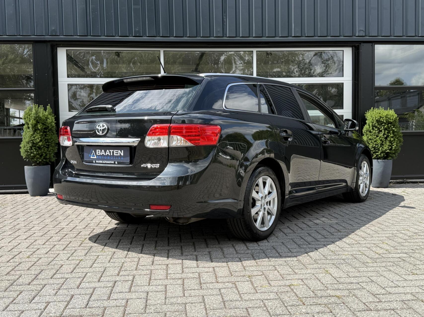 Foto van Toyota Avensis Wagon