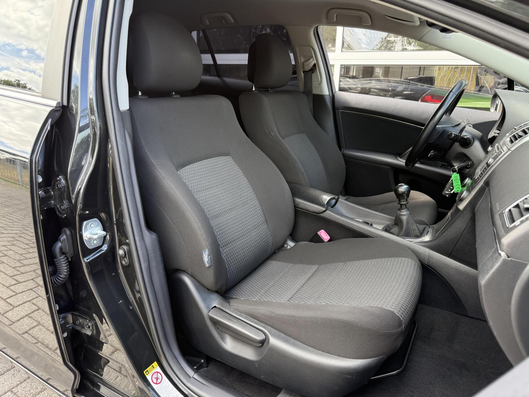 Foto van Toyota Avensis Wagon