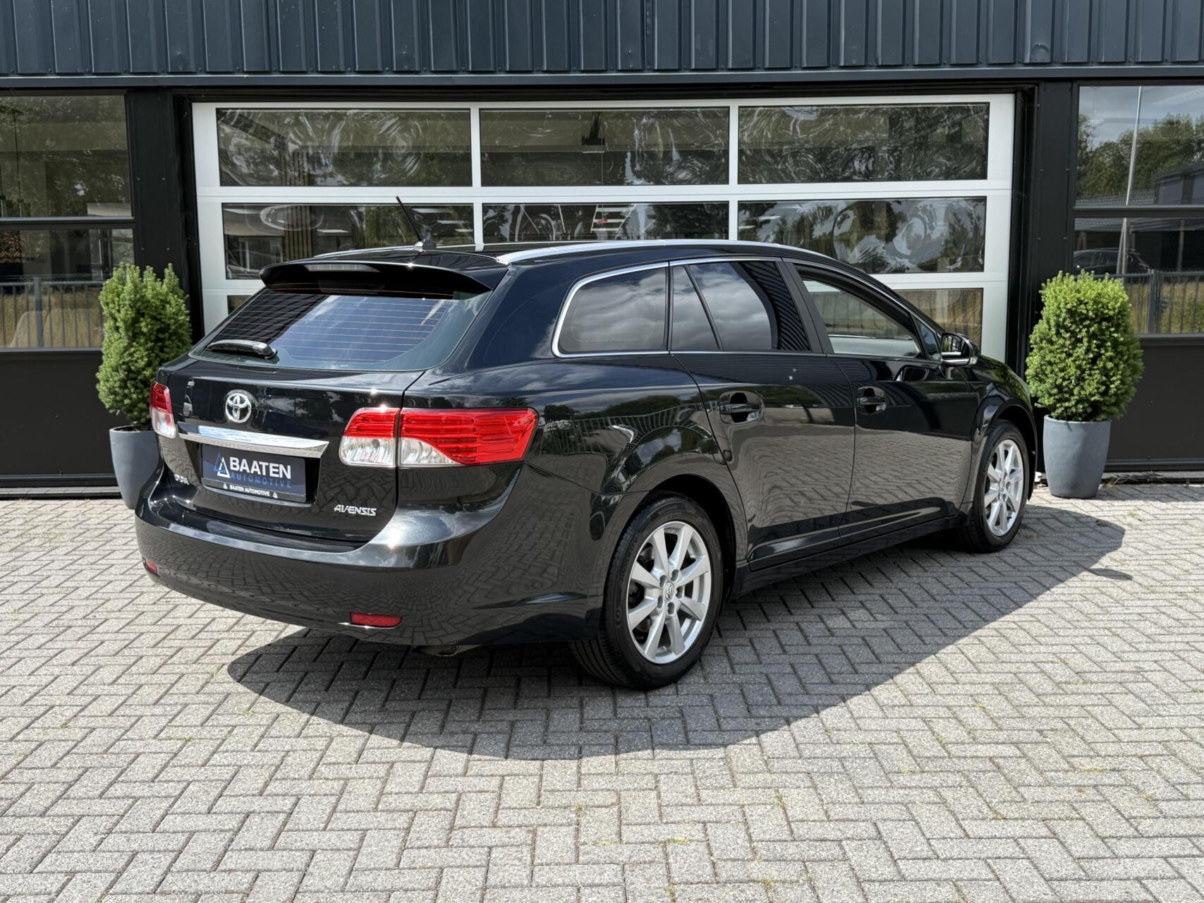 Foto van Toyota Avensis Wagon