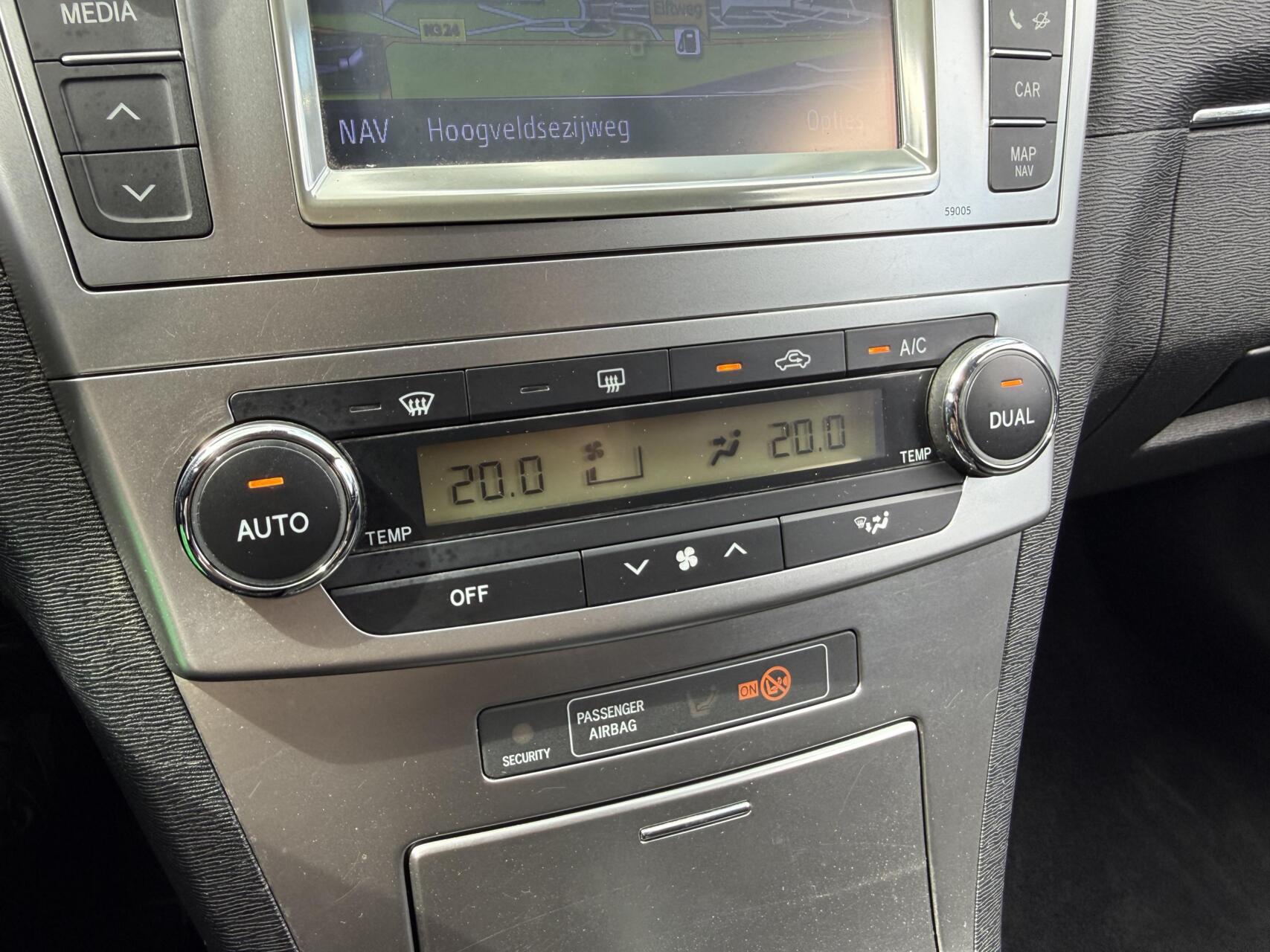 Foto van Toyota Avensis Wagon