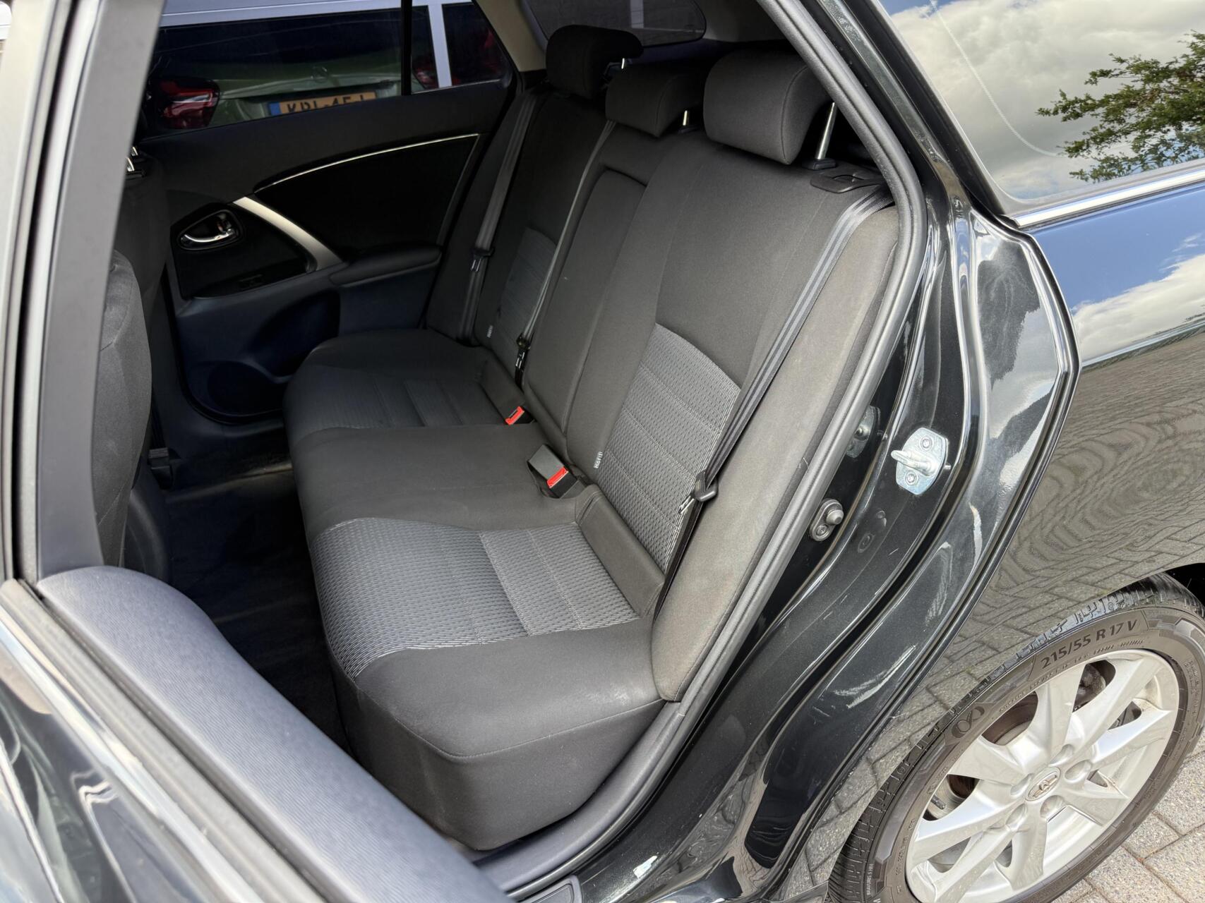 Foto van Toyota Avensis Wagon