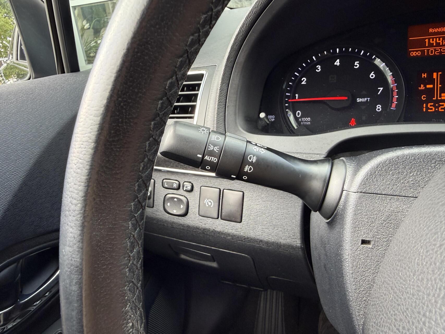 Foto van Toyota Avensis Wagon
