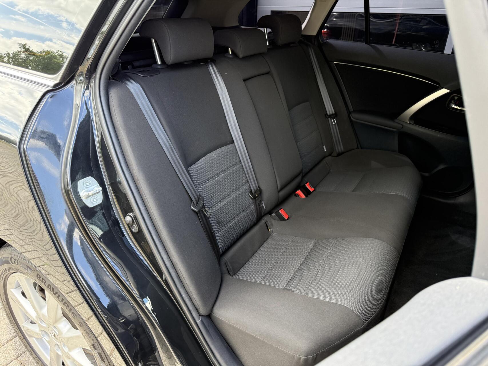 Foto van Toyota Avensis Wagon