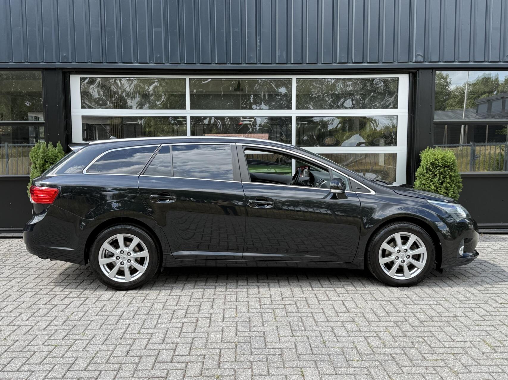 Foto van Toyota Avensis Wagon