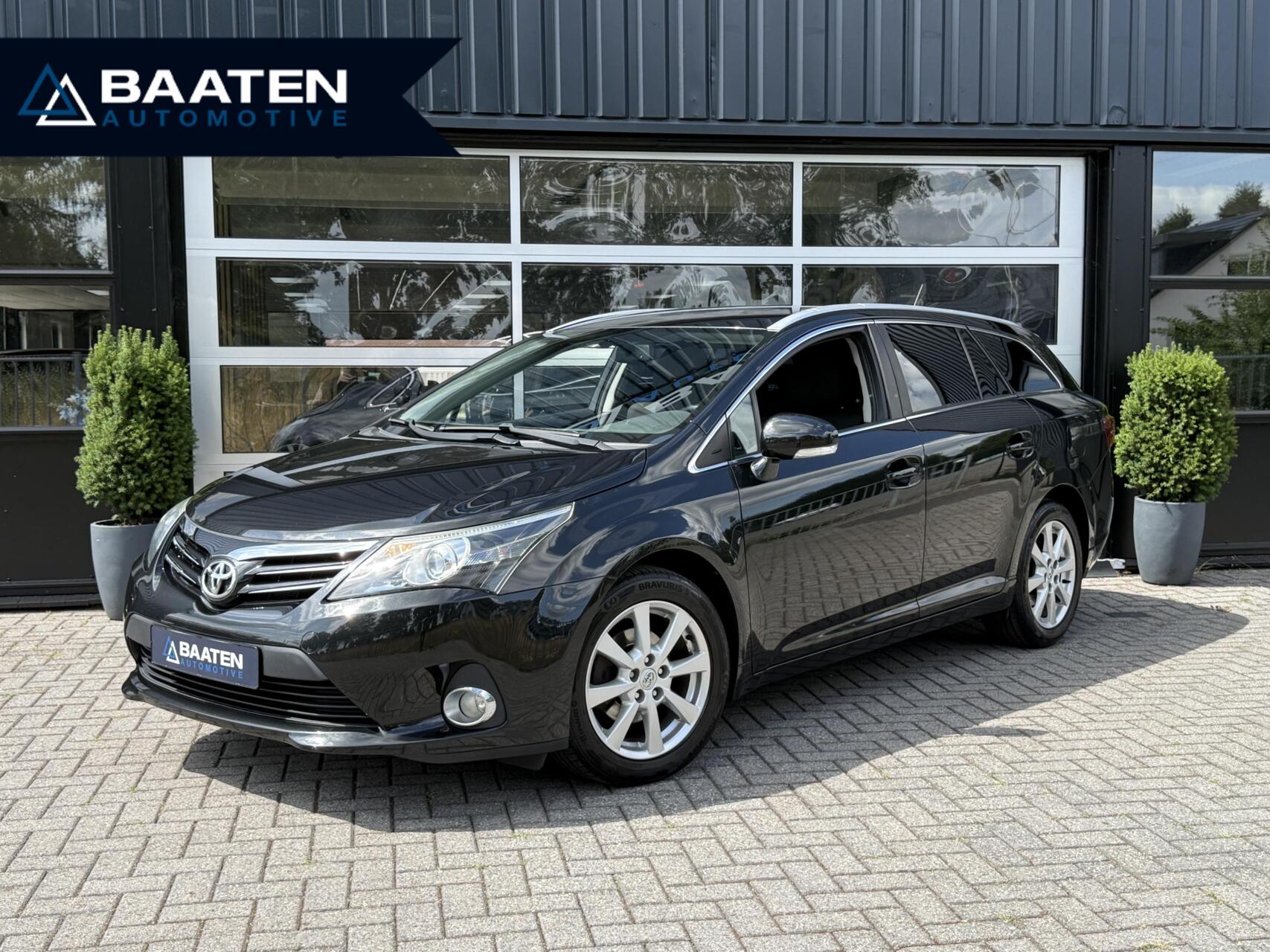Toyota Avensis Wagon 1.8 VVTi Facelift |2e eig|Camera|Navi|BT| 2012 - voorkant