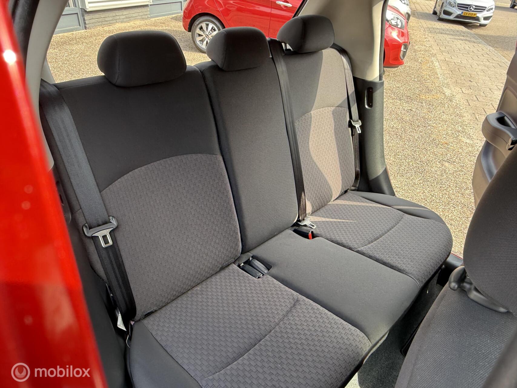 Foto van Mitsubishi Space Star