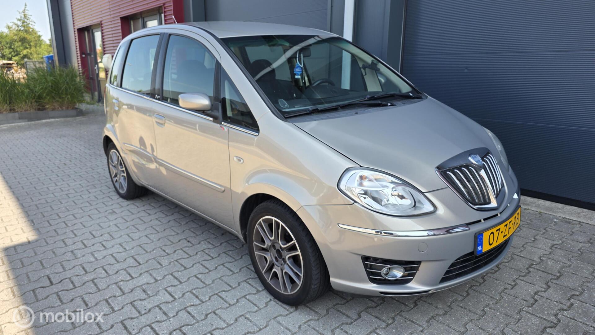 Foto van Lancia Lancia Musa