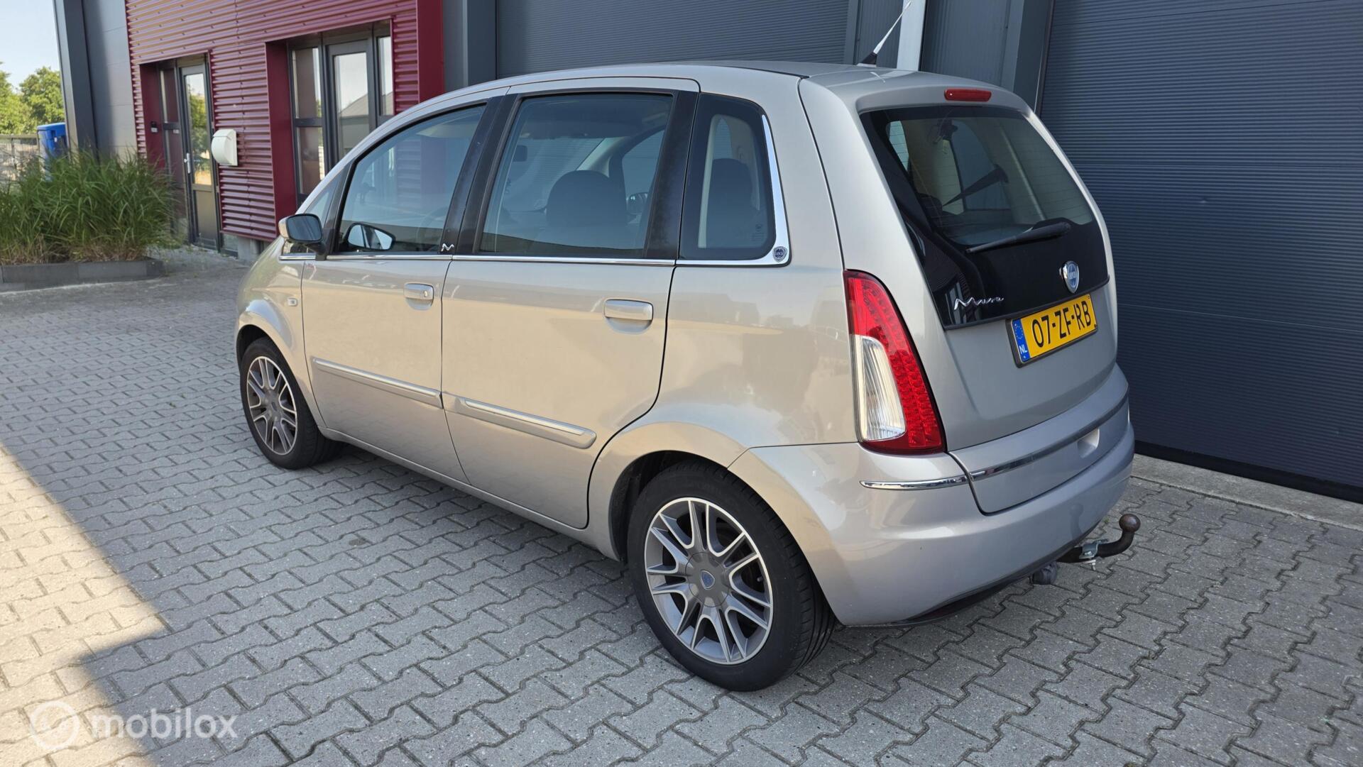 Foto van Lancia Lancia Musa
