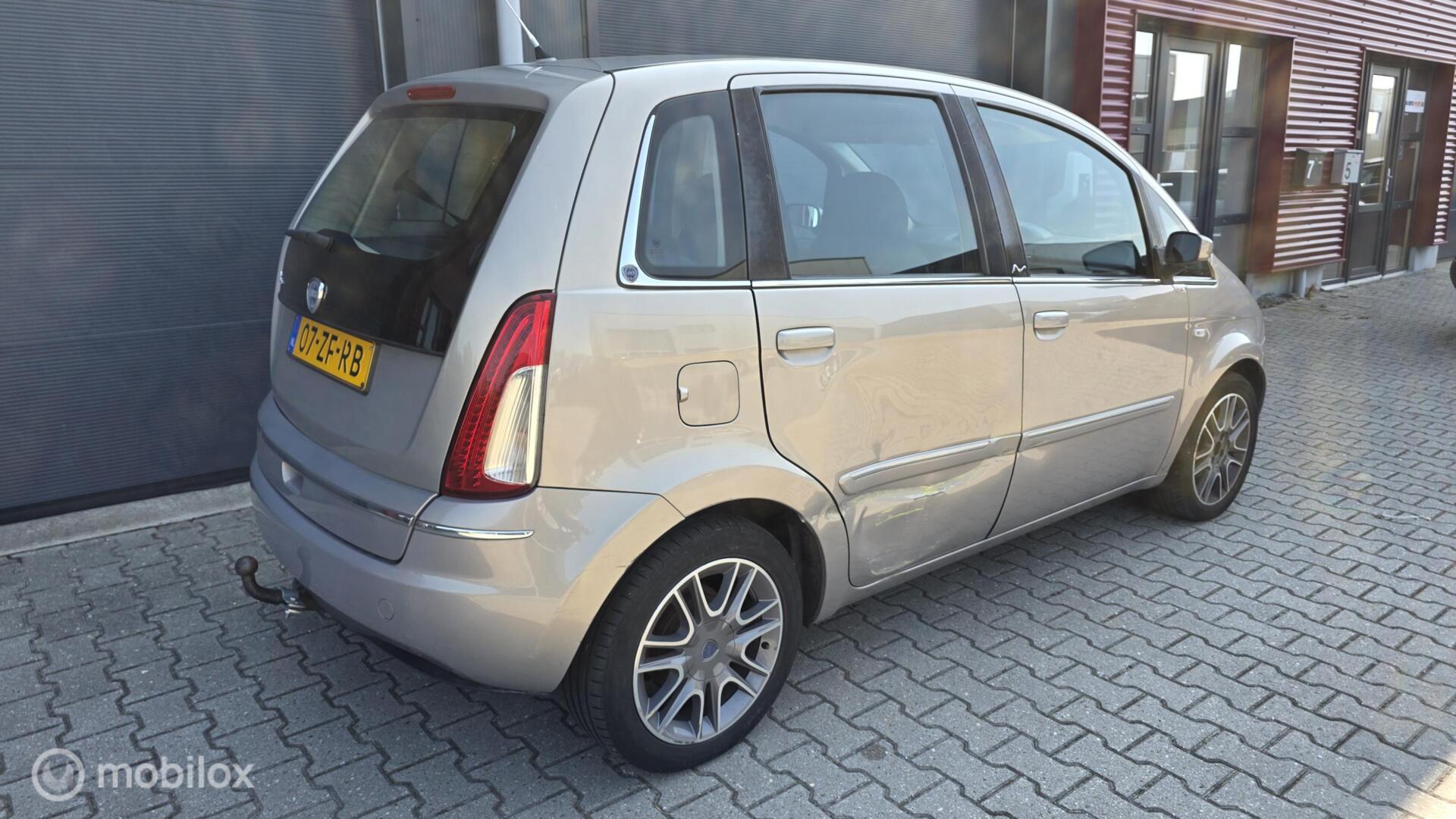 Foto van Lancia Lancia Musa