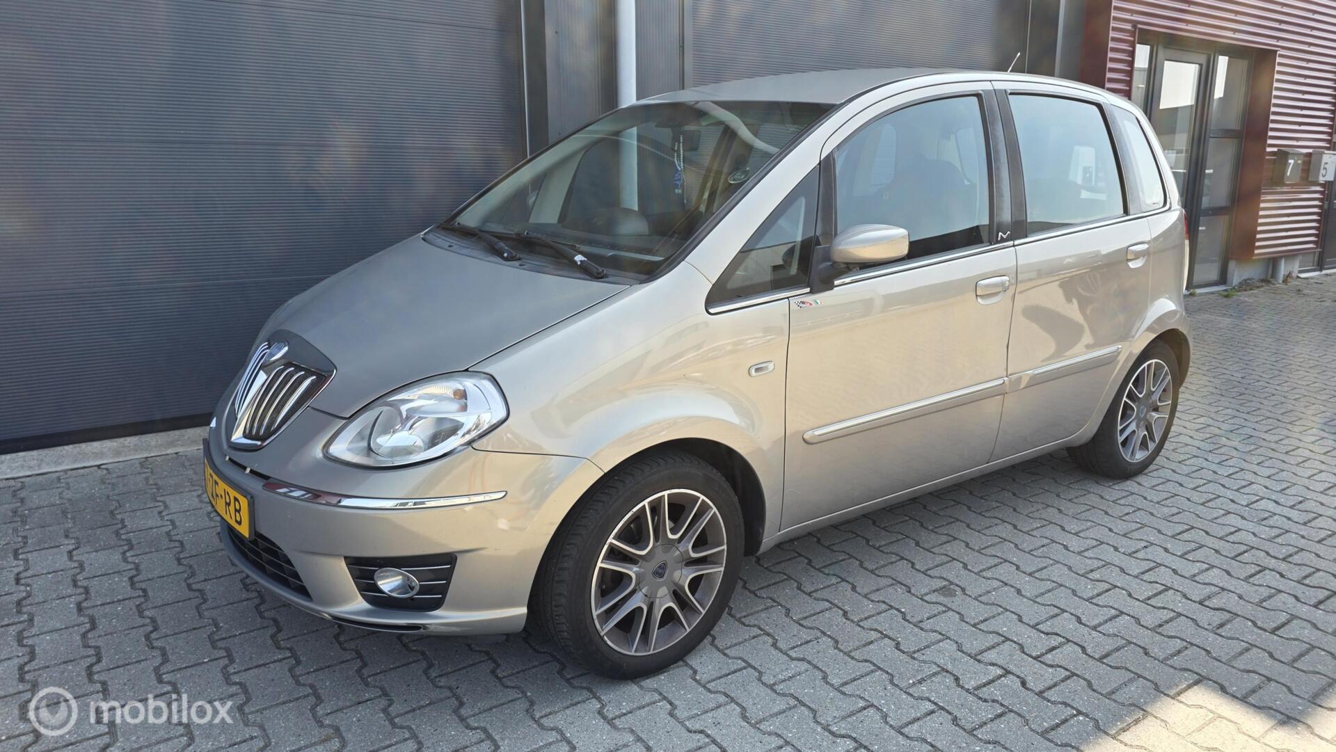 Foto van Lancia Lancia Musa
