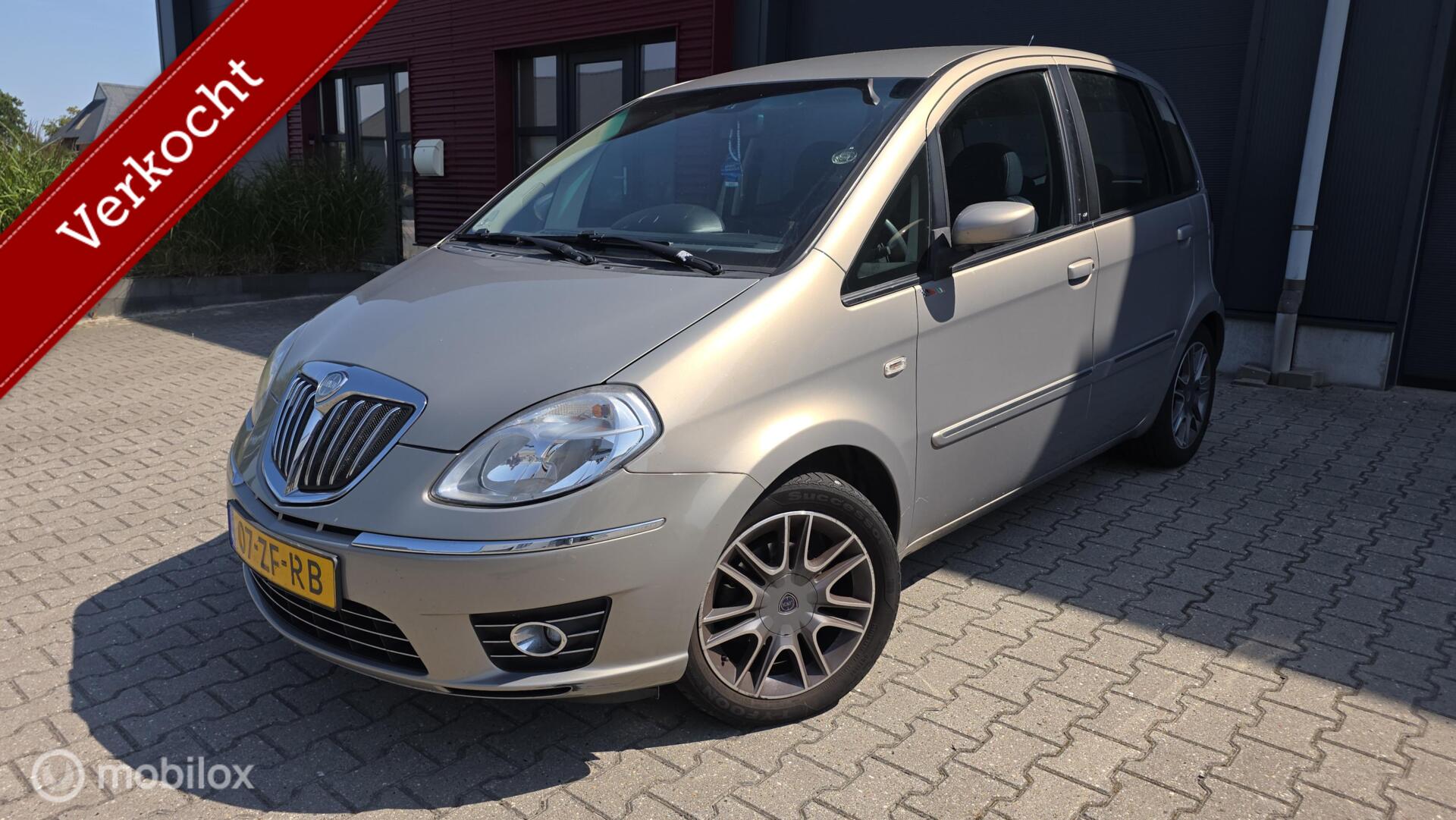 Lancia Lancia Musa 1.4-16V Platino+ /Vaste meeneemprijs /Nwe APK 2008 - voorkant