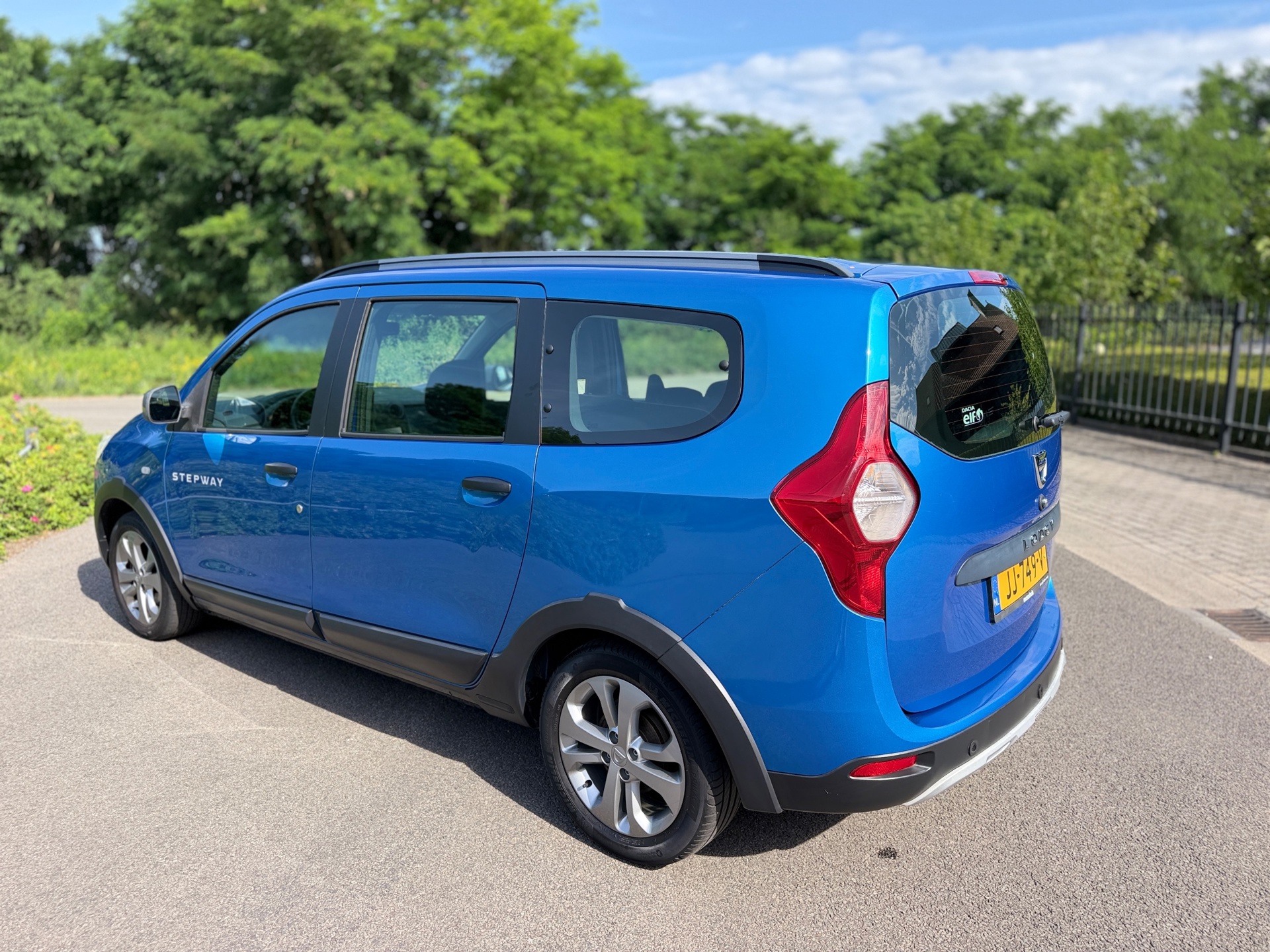 Foto van Dacia Lodgy