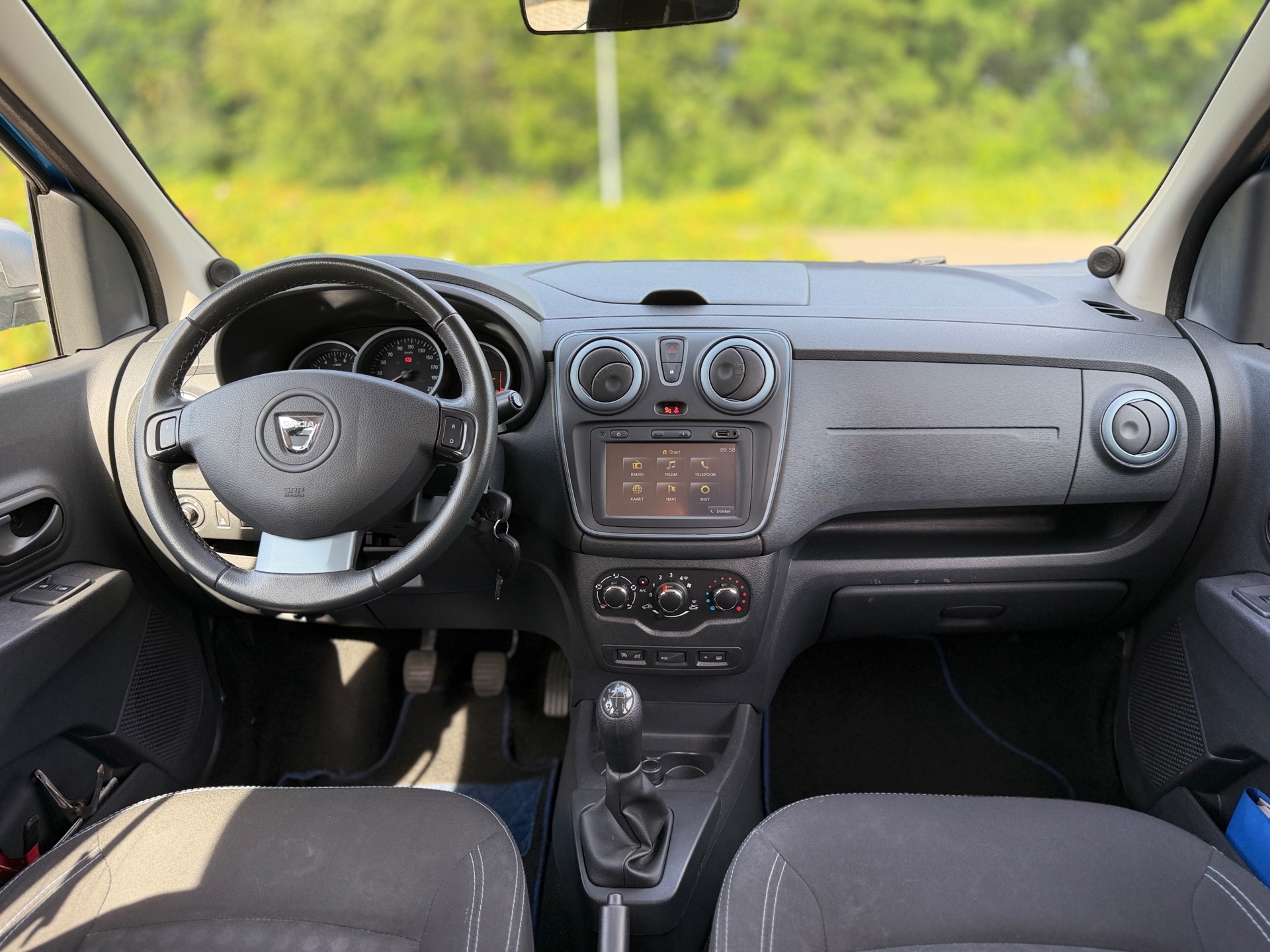 Foto van Dacia Lodgy
