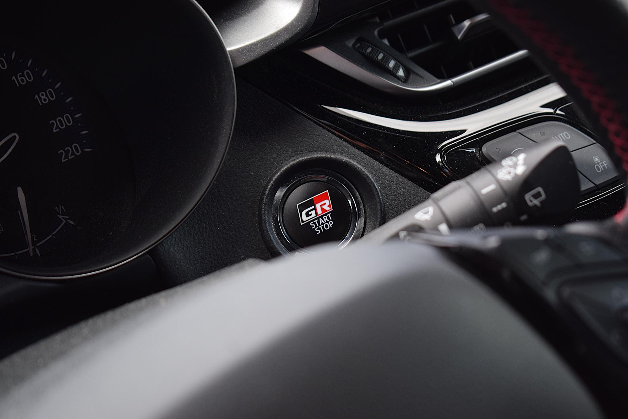 Foto van Toyota Toyota C-hr