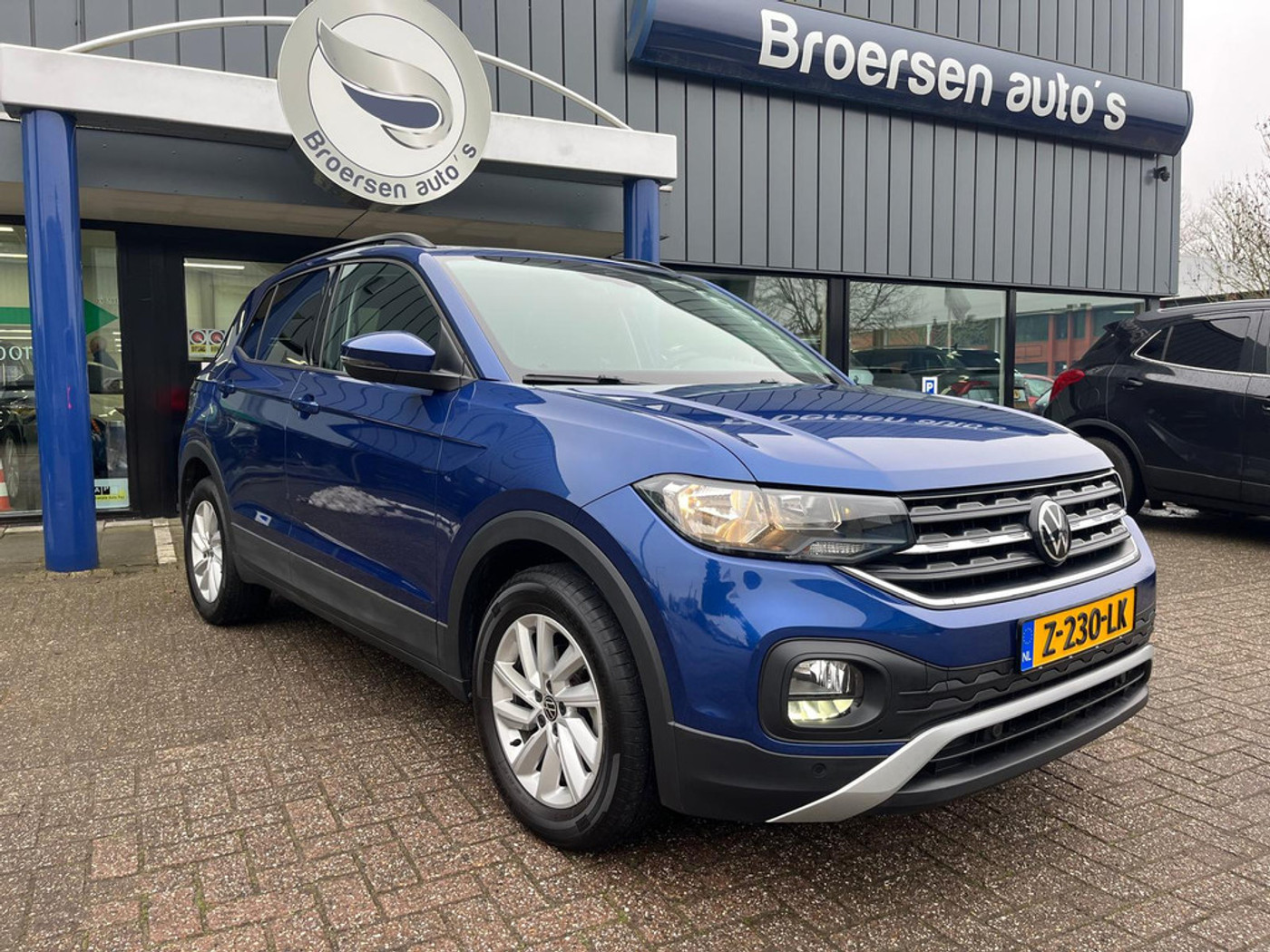 Volkswagen T-cross 1.0 TSI Life | Apple carplay / Android Auto | Trekhaak | Automaa 2023 - voorkant