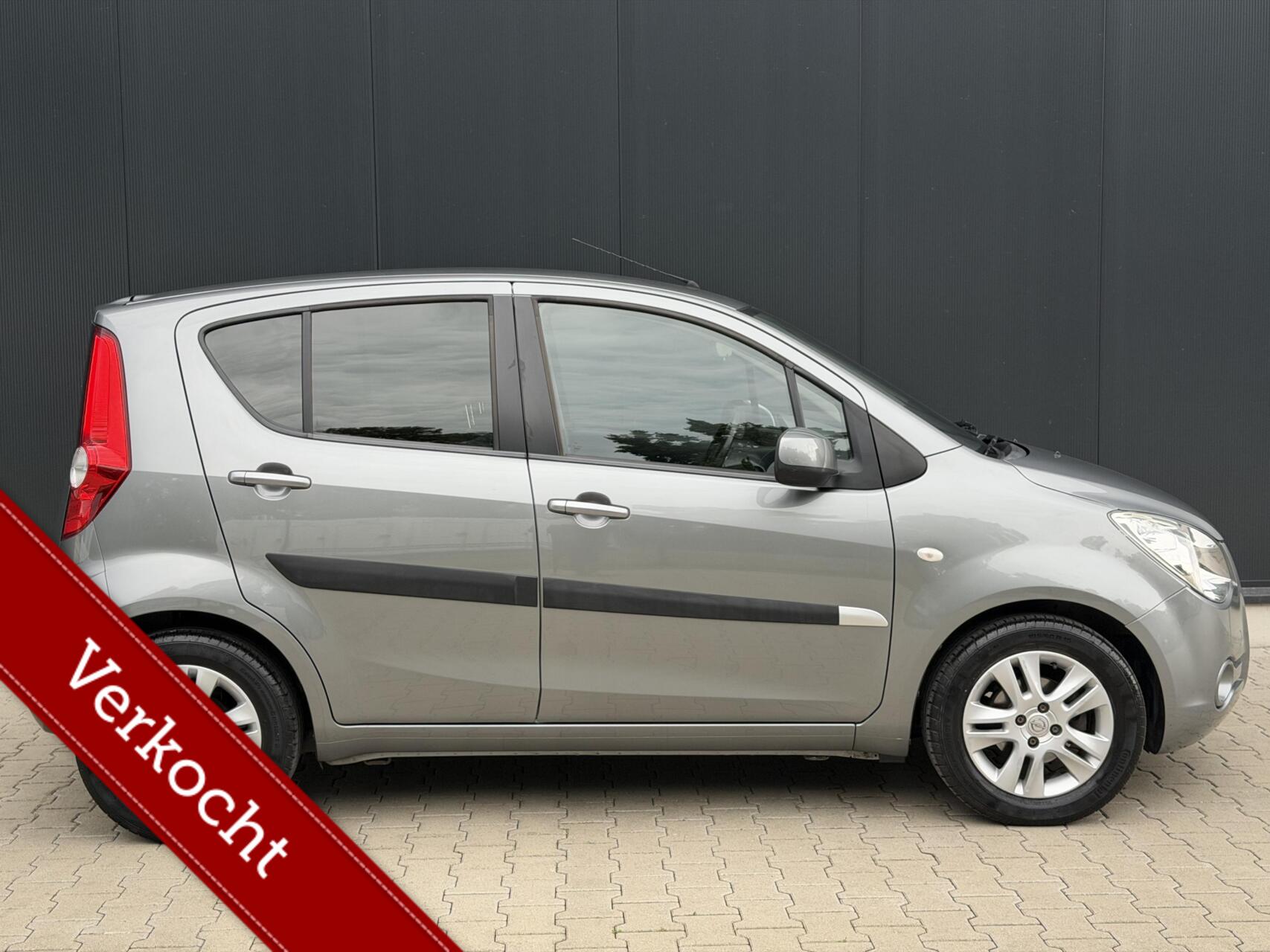 Foto van Opel Agila