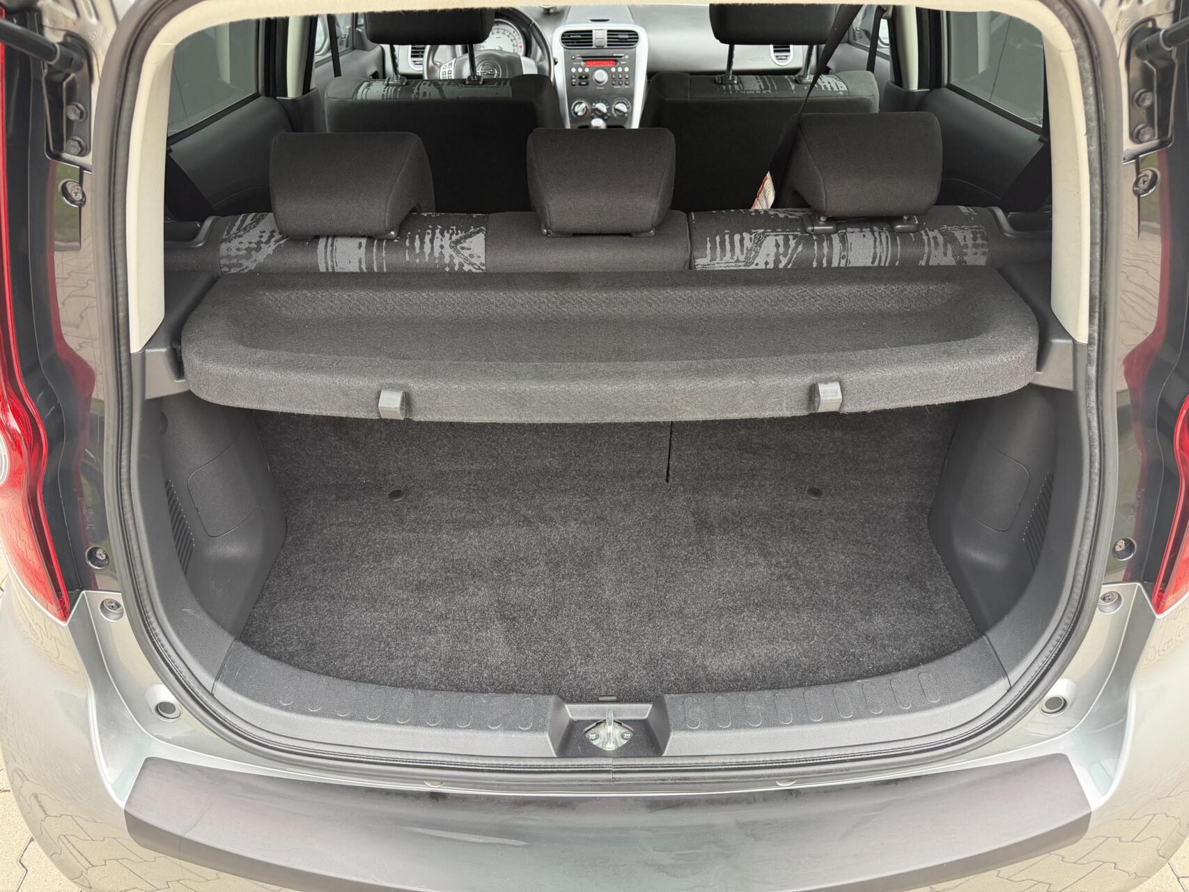 Foto van Opel Agila