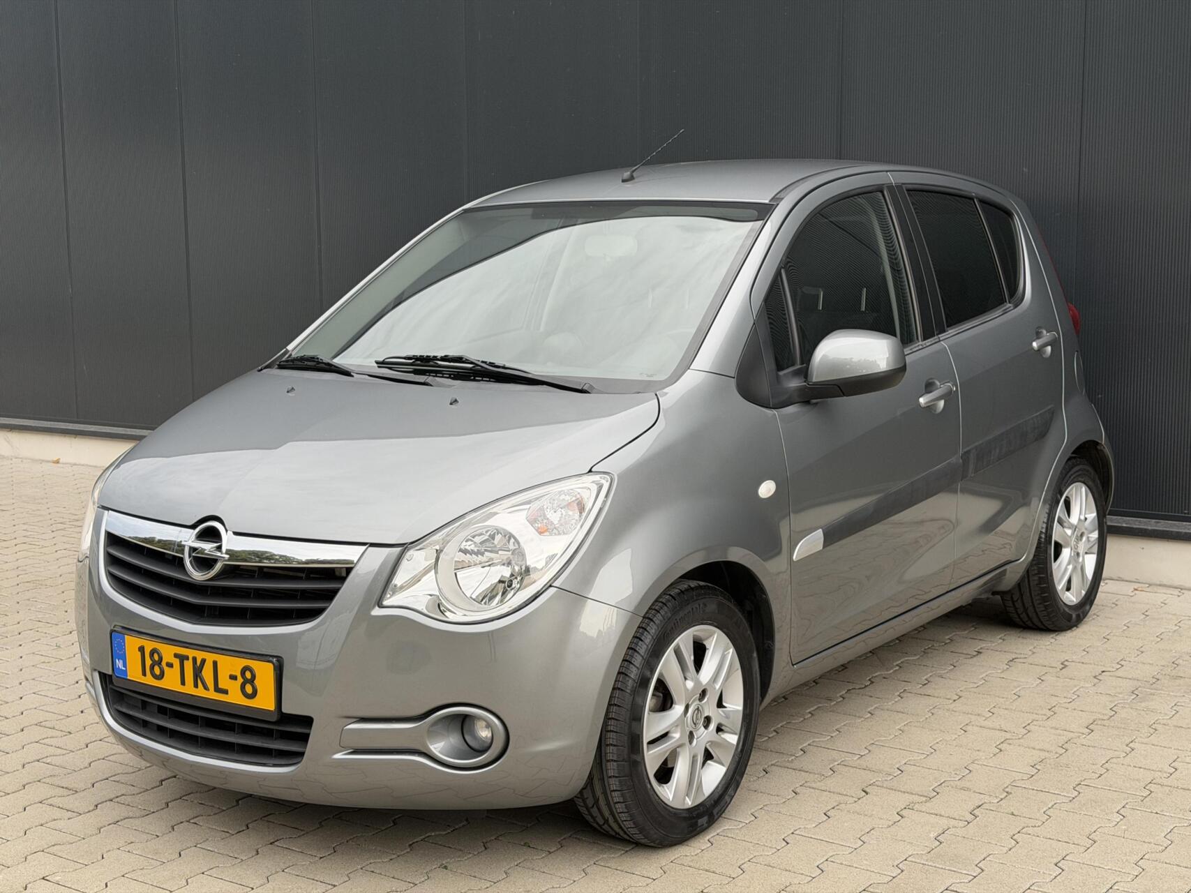 Foto van Opel Agila