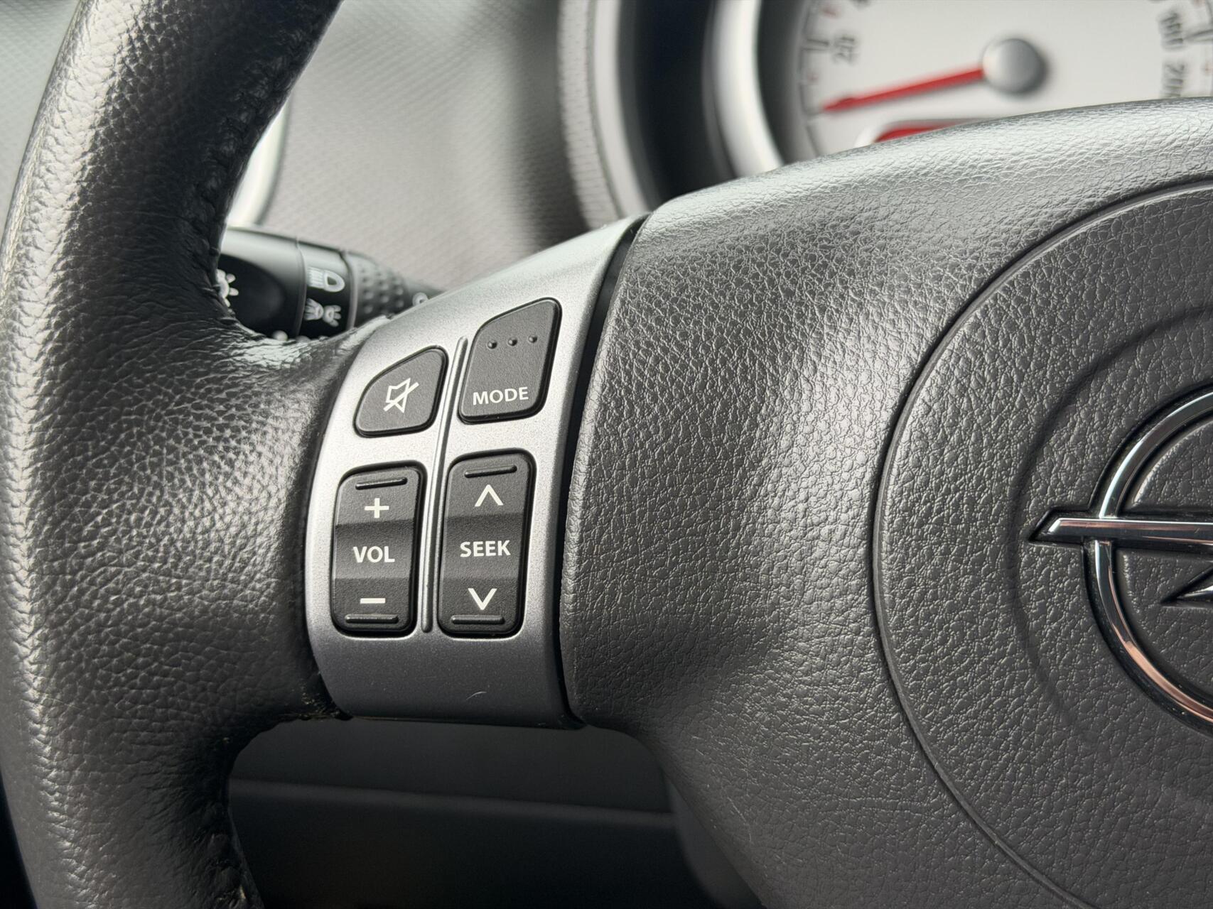 Foto van Opel Agila