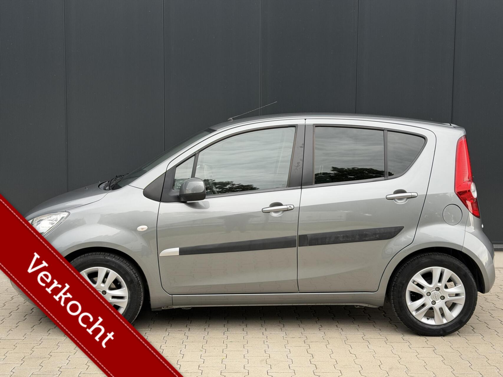 Foto van Opel Agila
