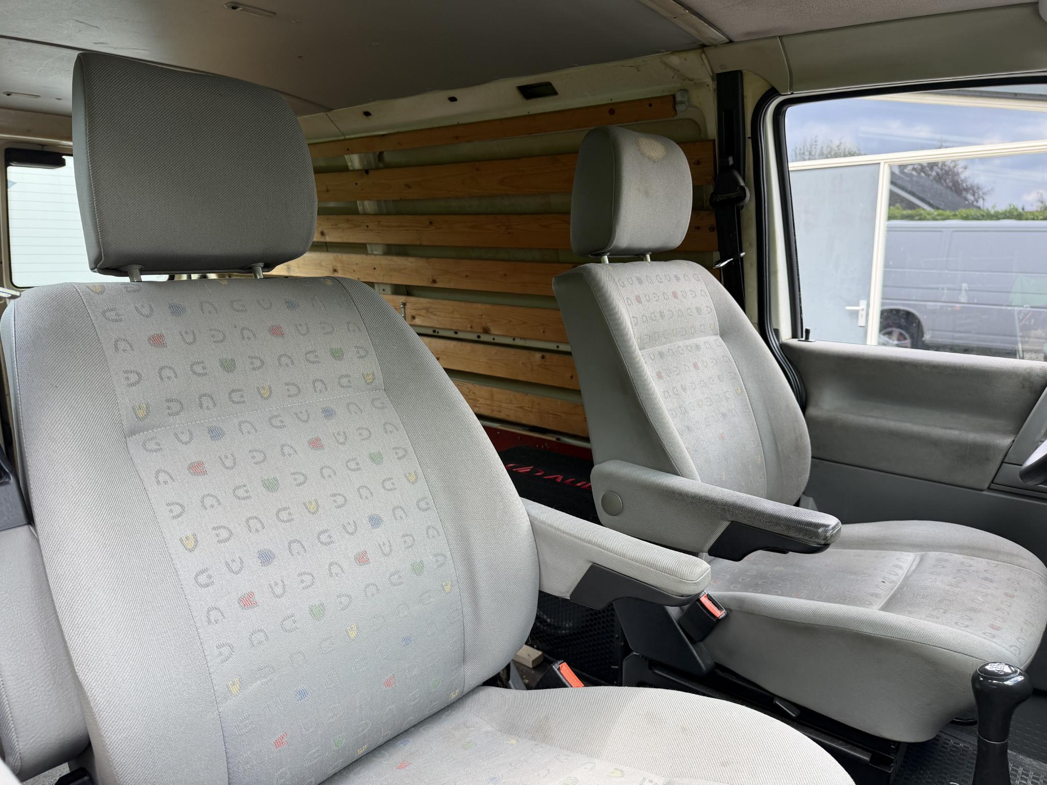 Foto van Volkswagen Transporter Bestel 0,8 Tdi 65 KW