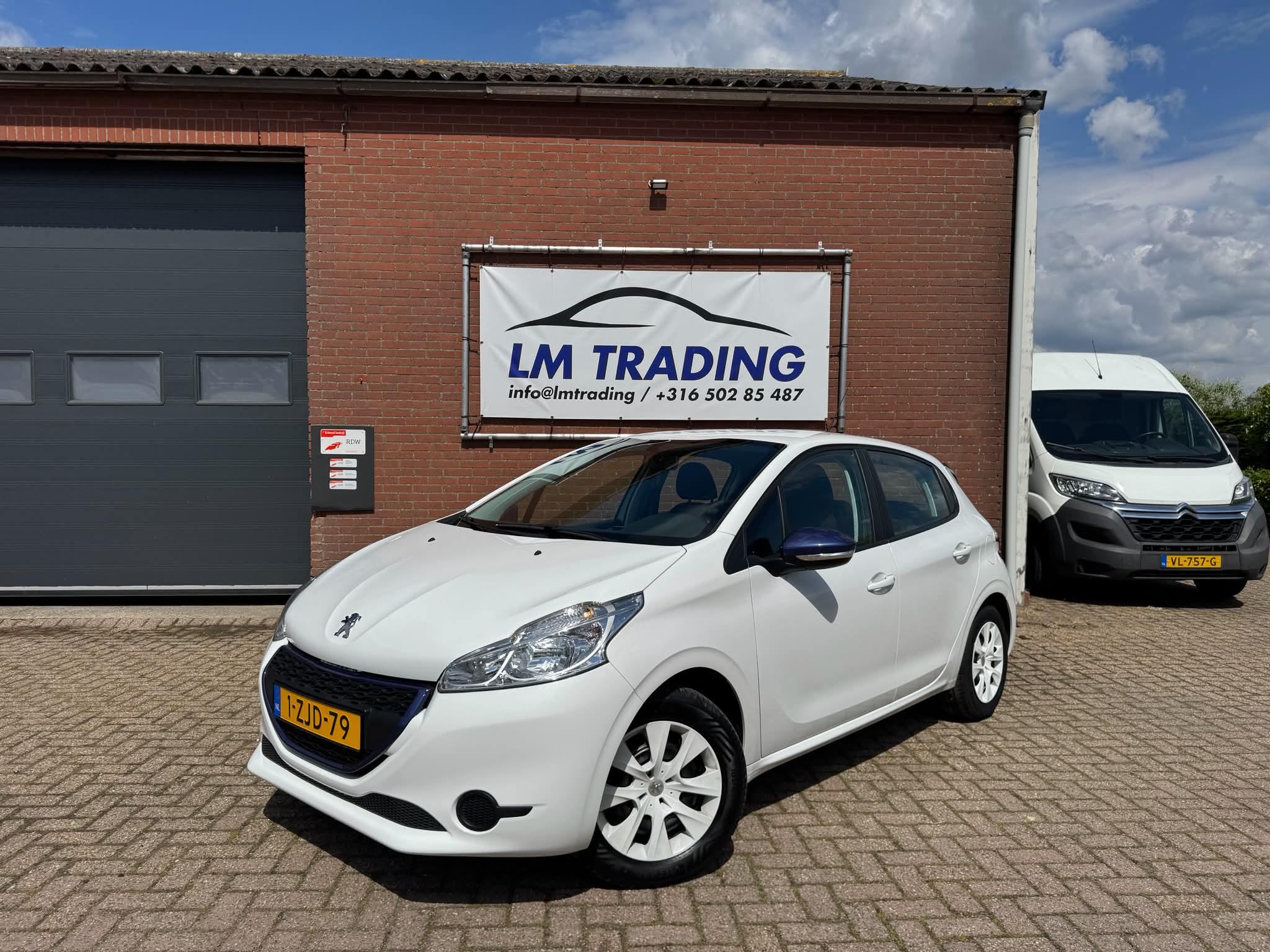 Peugeot 208 1.0 PureTech LIKE 2015 - voorkant