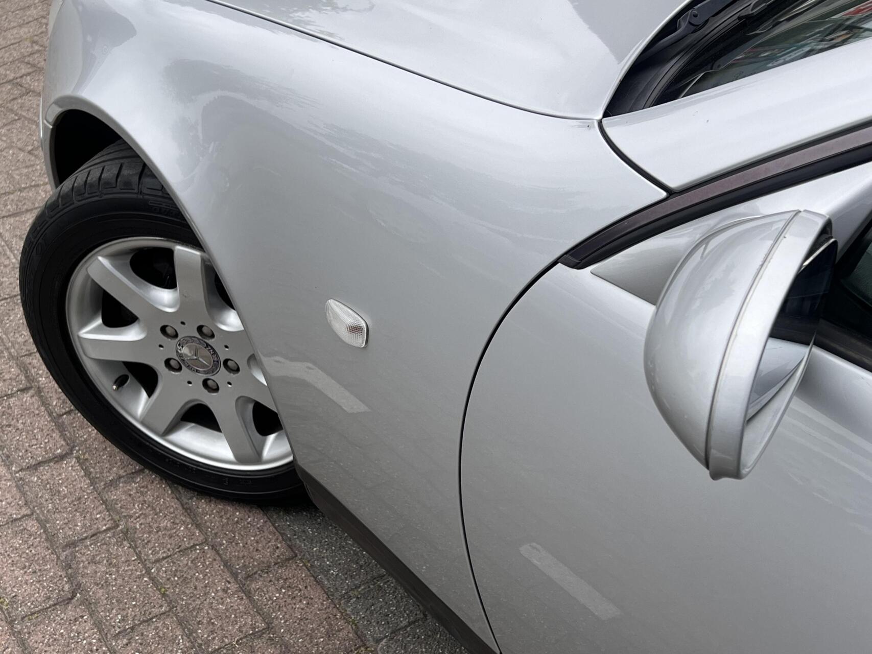 Foto van Mercedes-Benz SLK 230 Kompressor