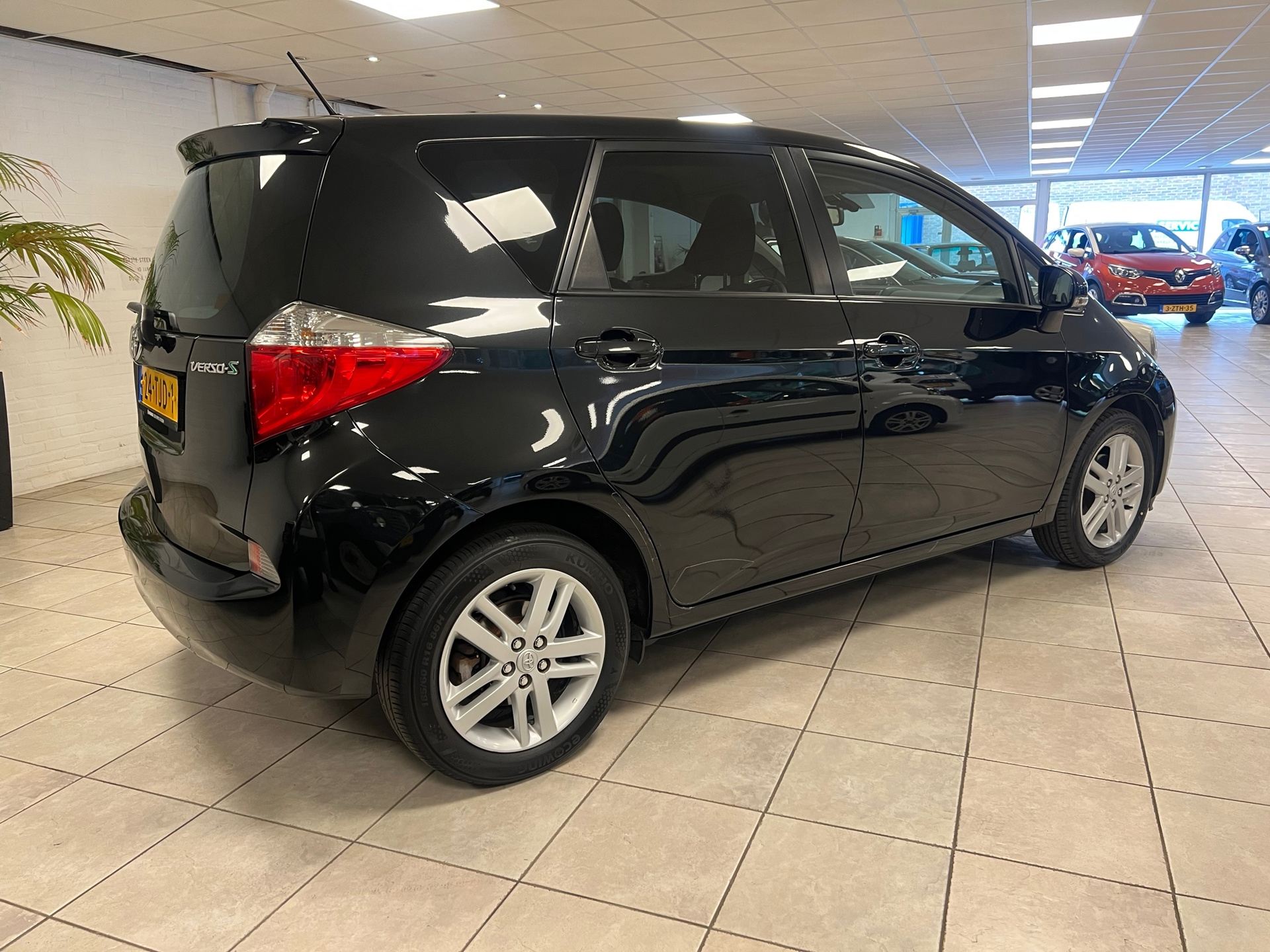 Foto van Toyota Toyota Verso-s