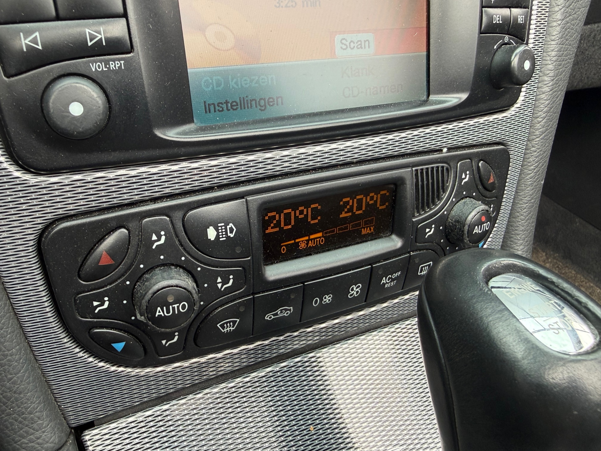 Foto van Mercedes-Benz CLK 500