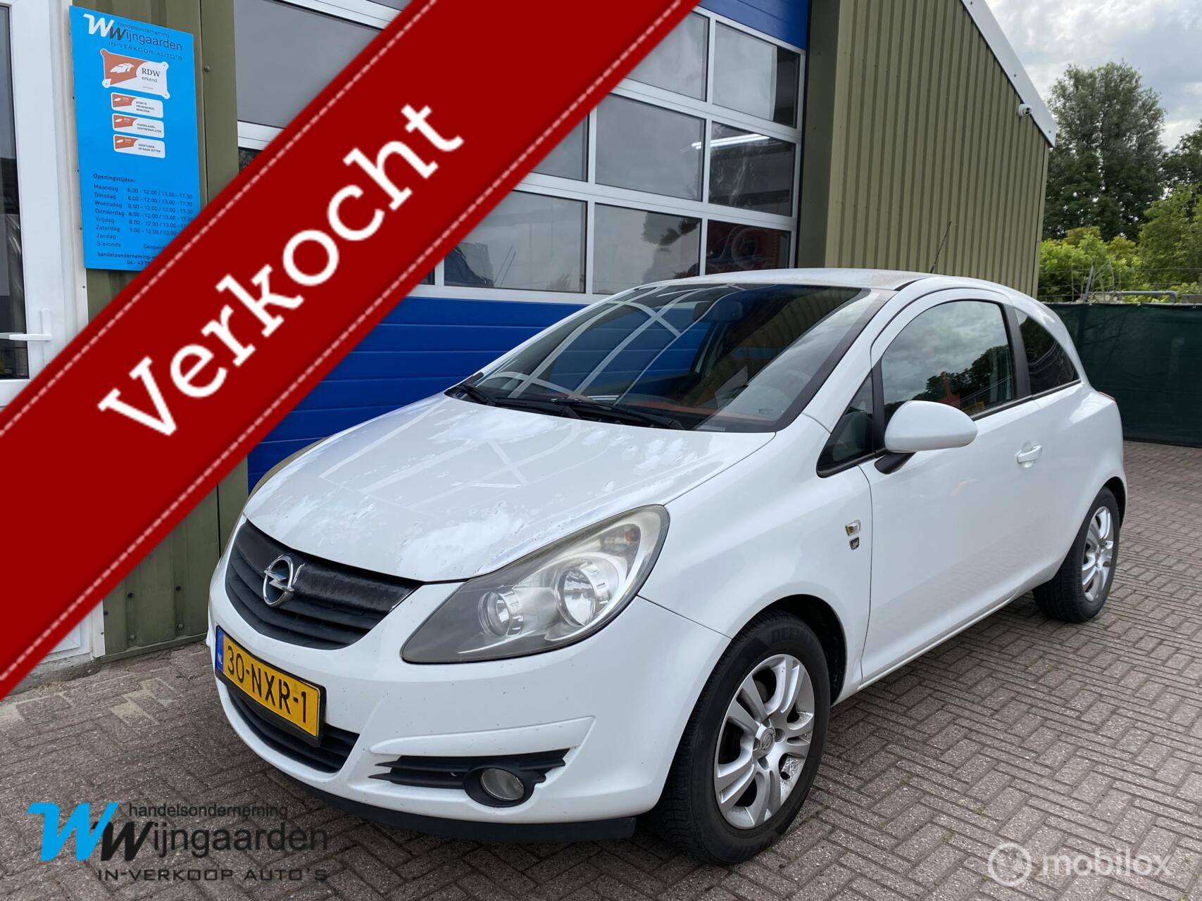 Opel Corsa 1.3 CDTi EcoFlex '111' Edition|APK 12-2026|Cruise 2010 - voorkant