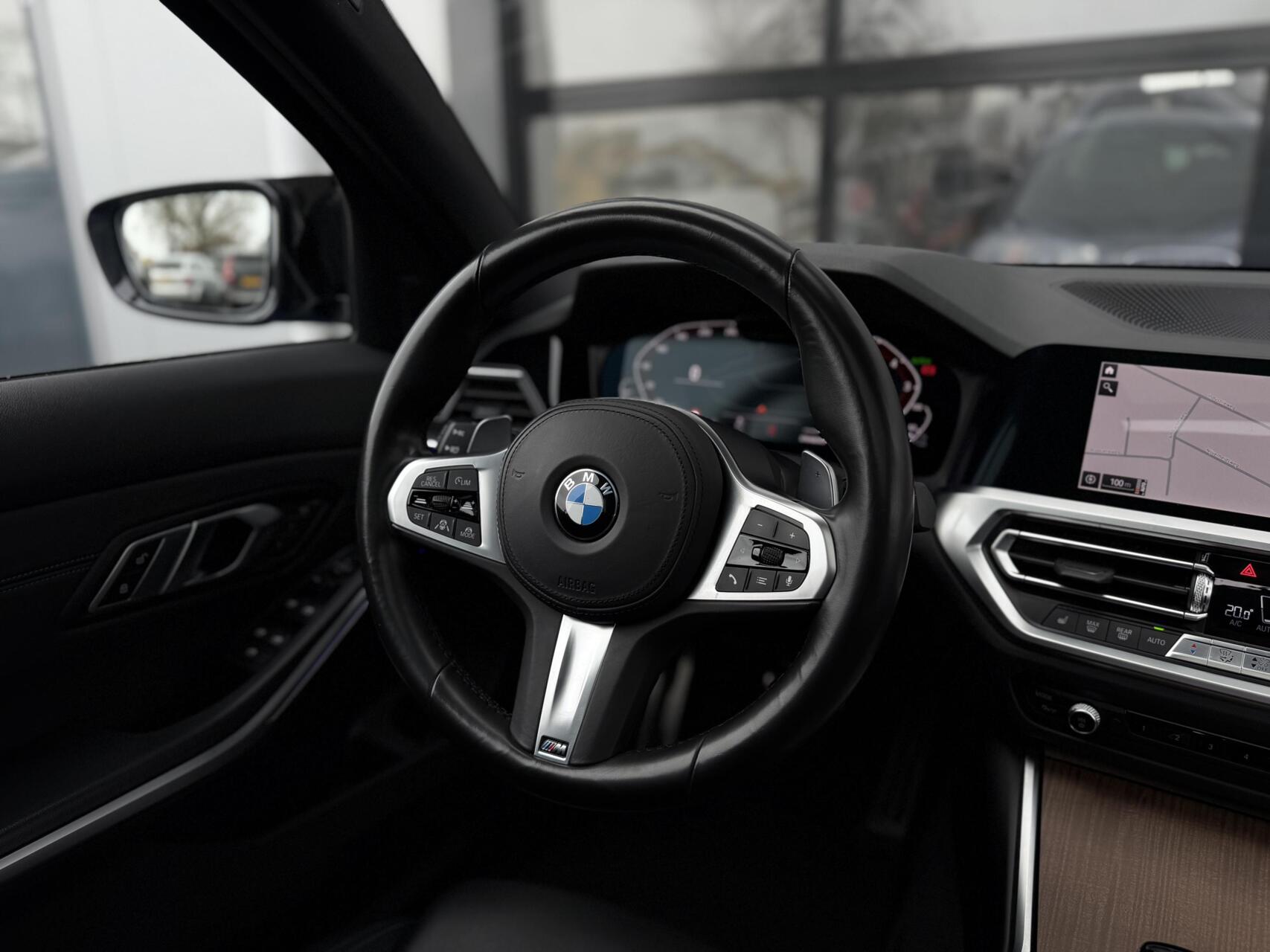 Foto van BMW 330e