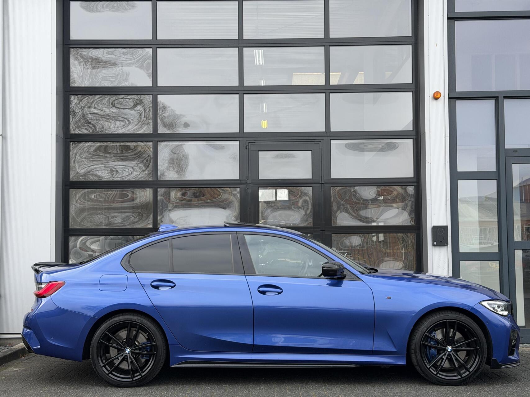 Foto van BMW 330e