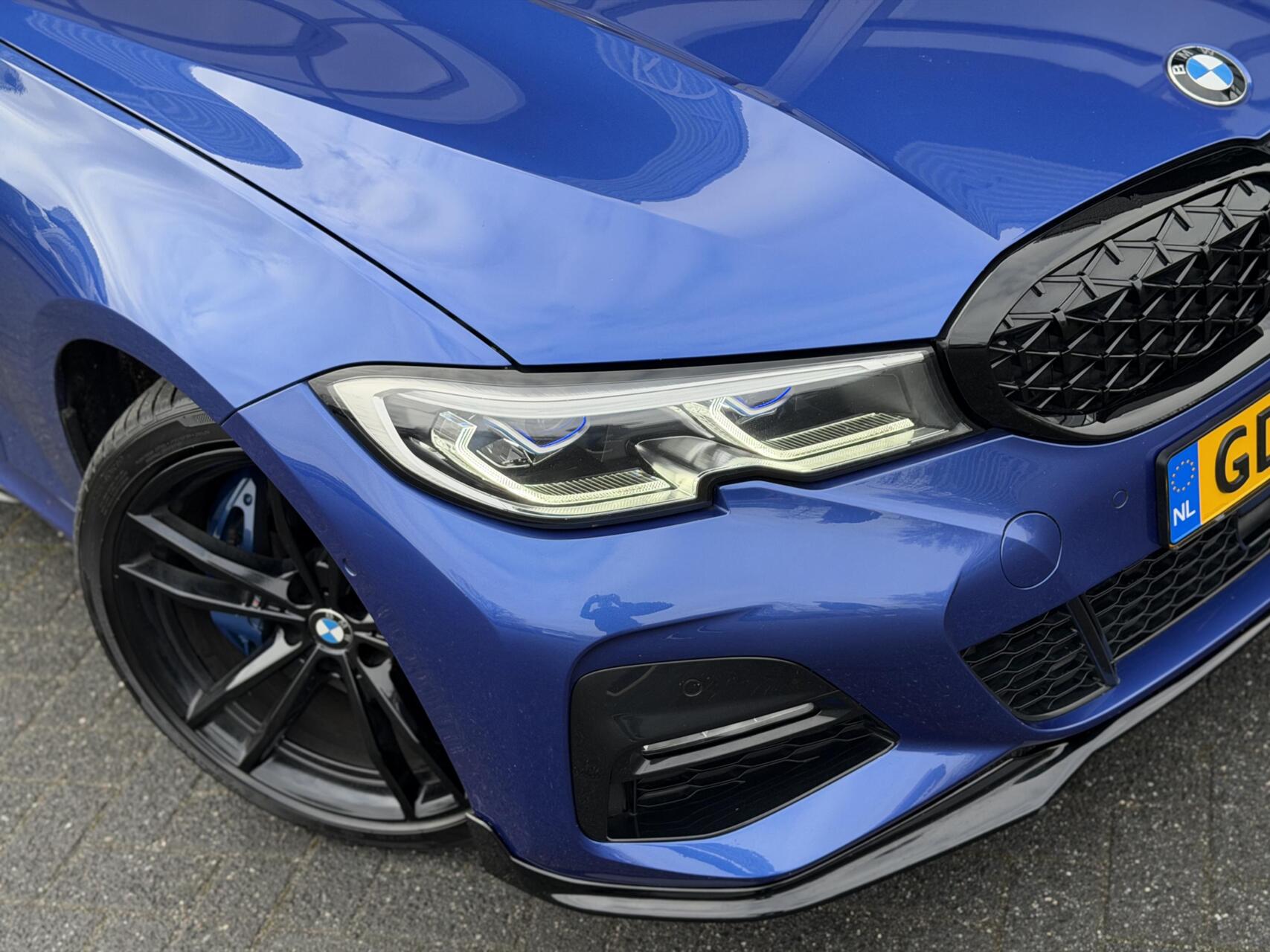 Foto van BMW 330e