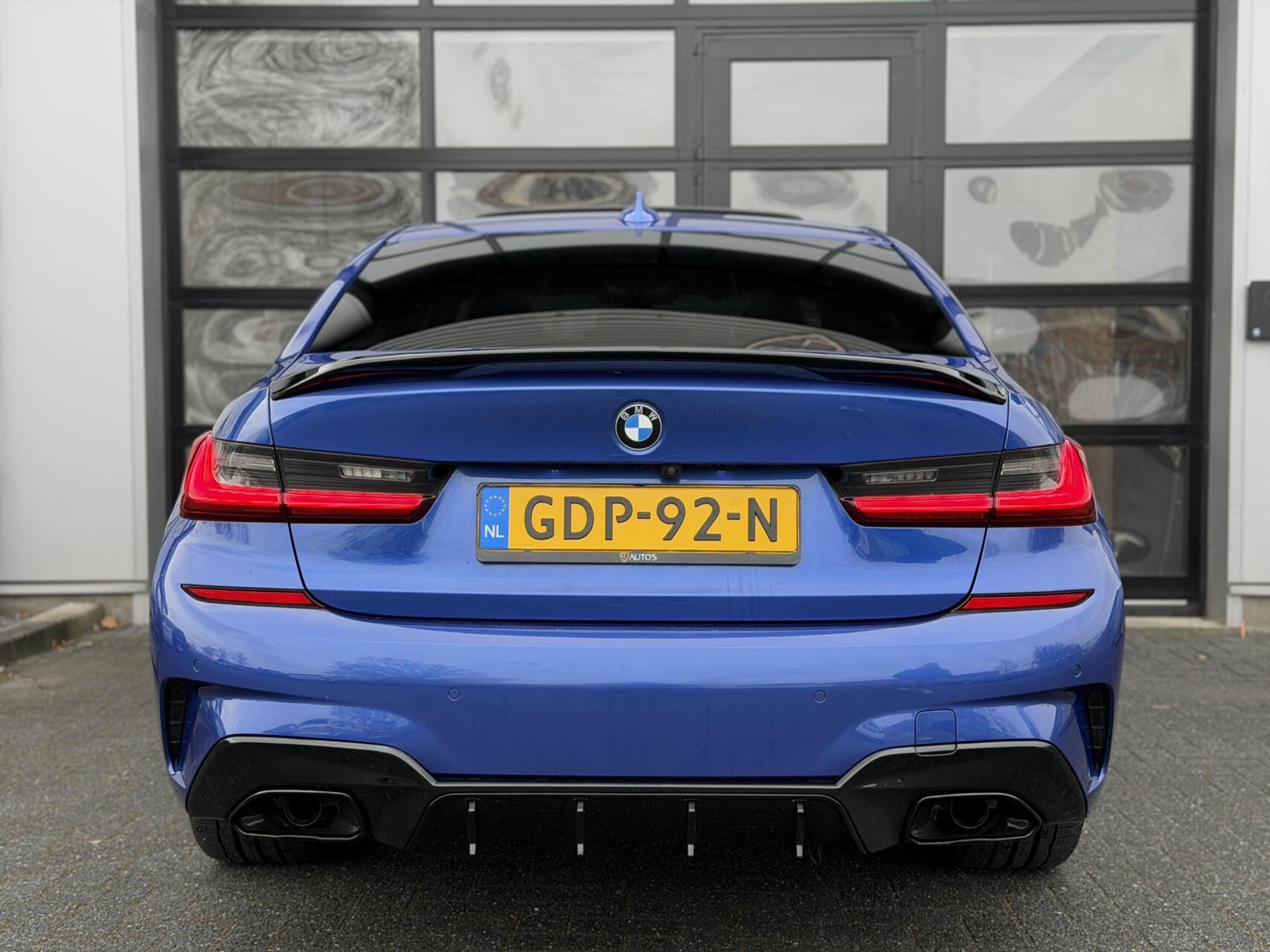 Foto van BMW 330e